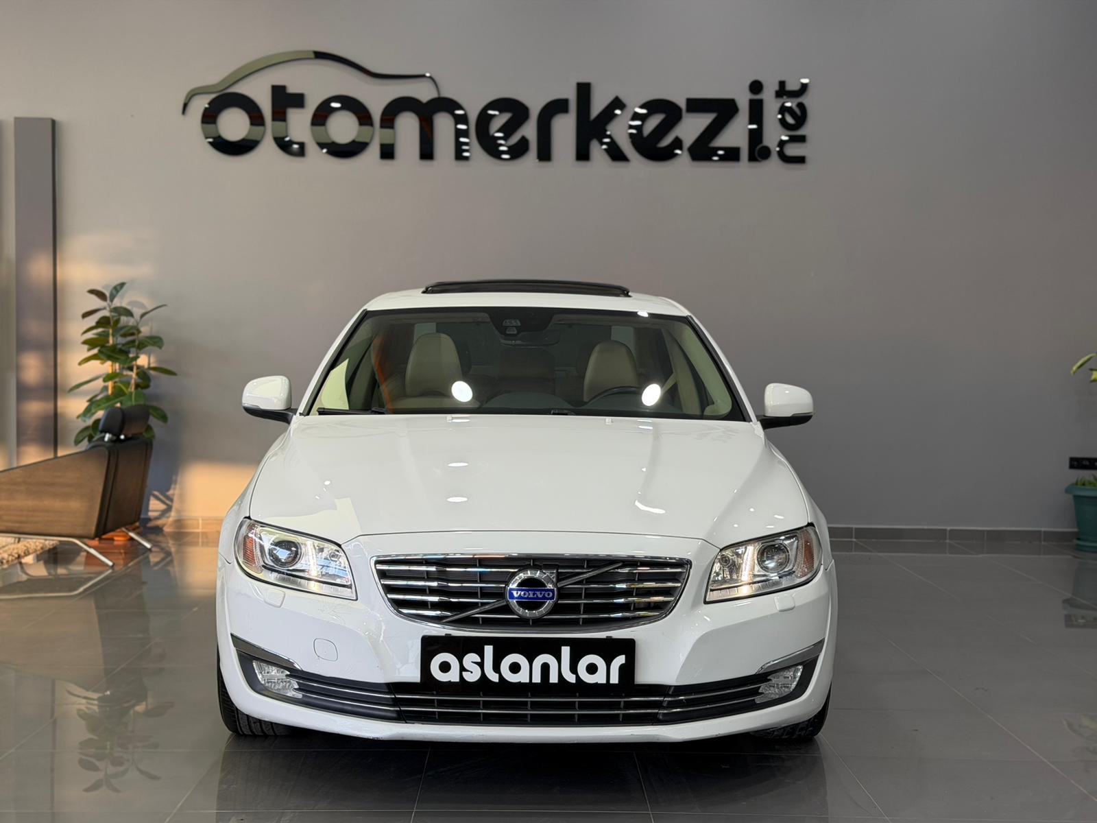 VOLVO S80 17