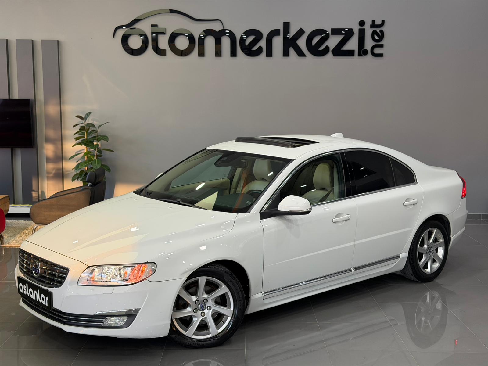 VOLVO S80 18