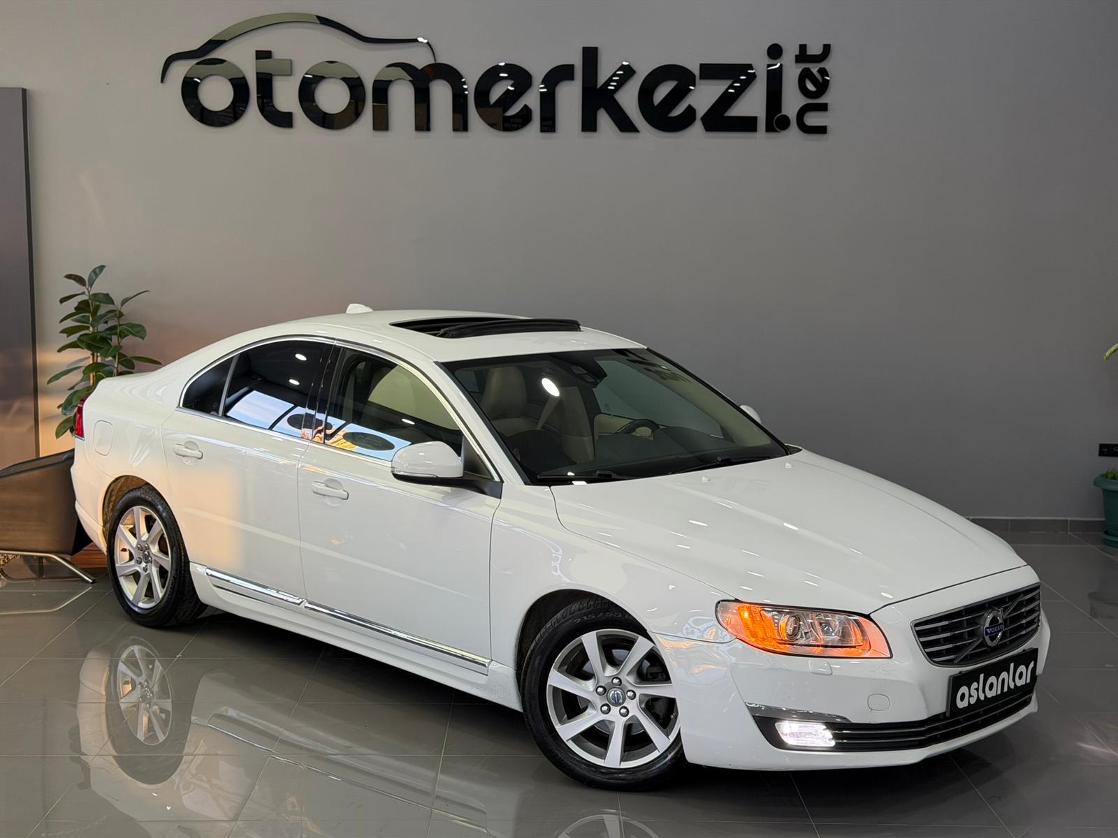 VOLVO S80 23