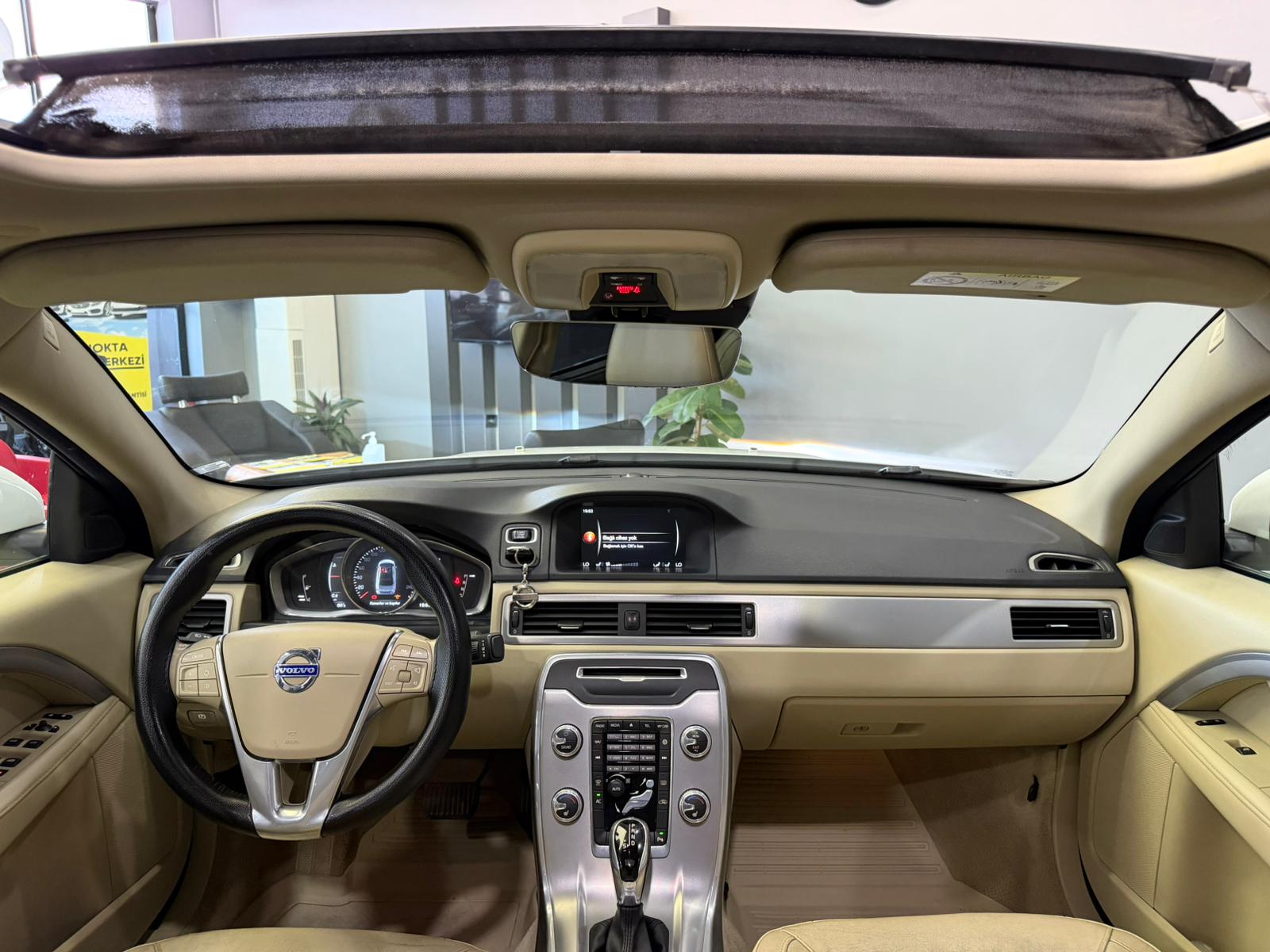 VOLVO S80 29