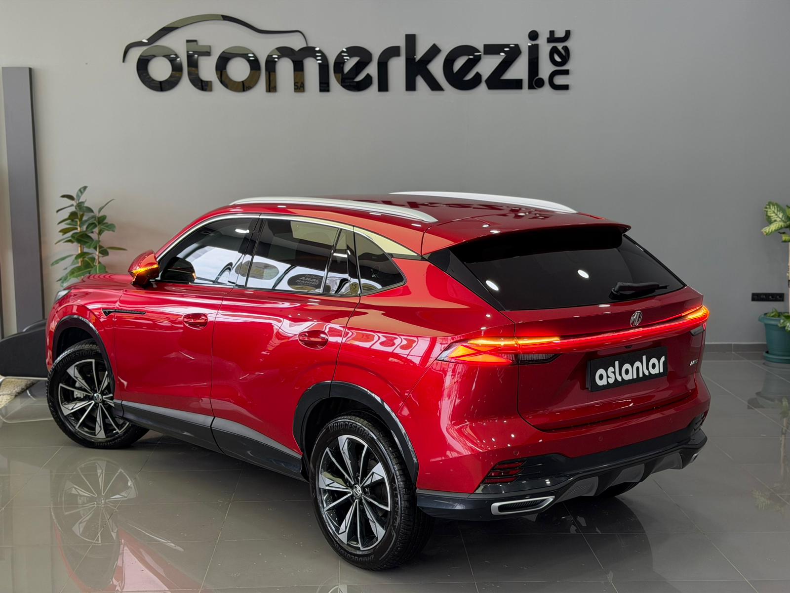 MG HS 20