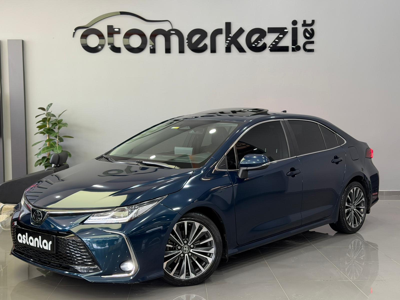 TOYOTA COROLLA 1
