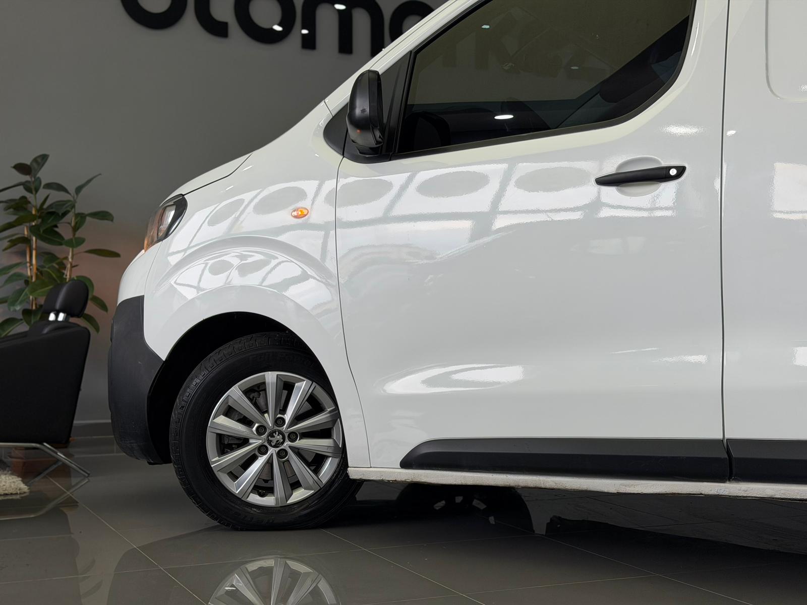 PEUGEOT EXPERT 13
