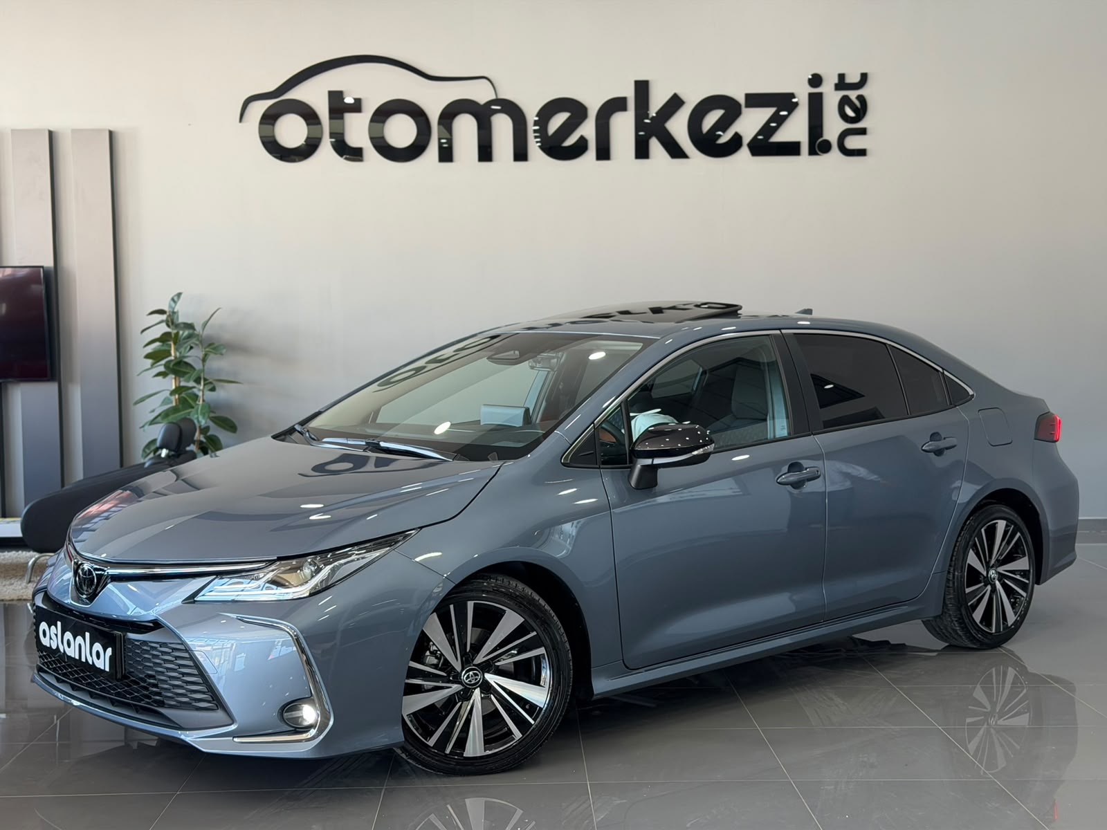 TOYOTA COROLLA 2