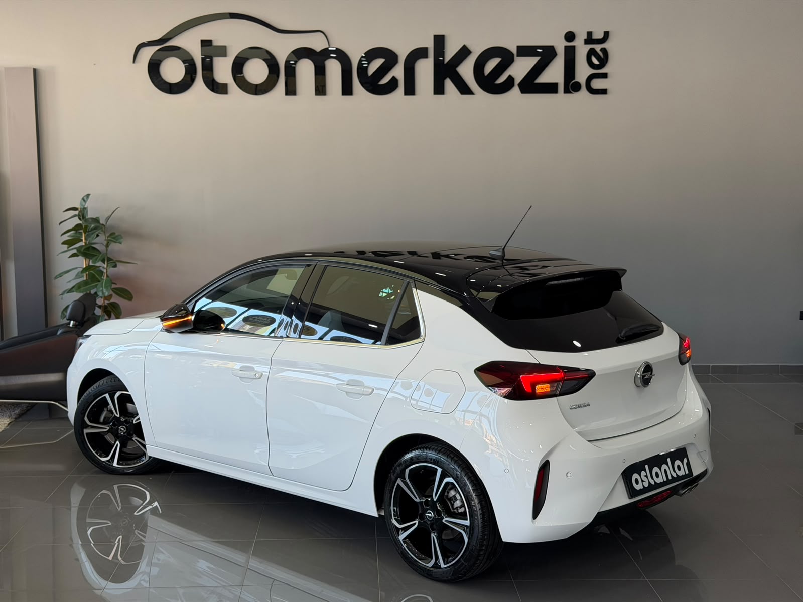 OPEL CORSA 8