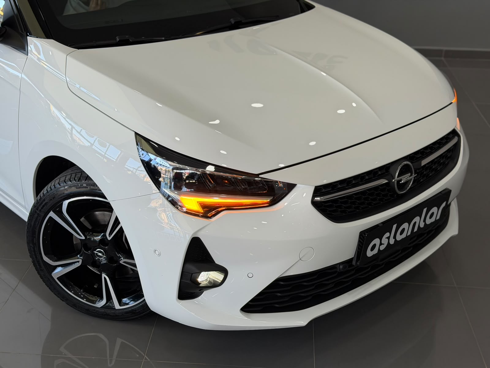 OPEL CORSA 10