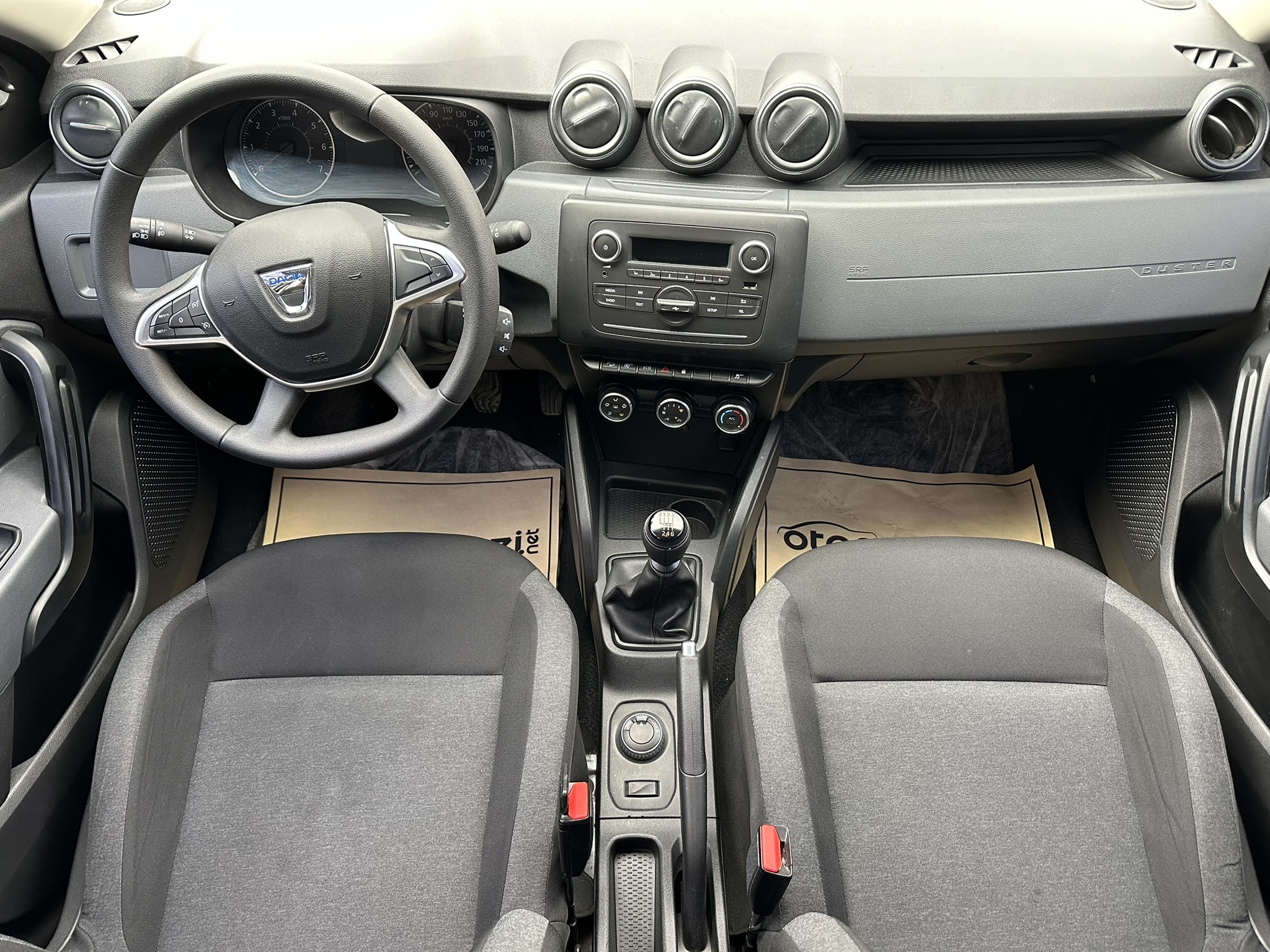 DACIA DUSTER 9