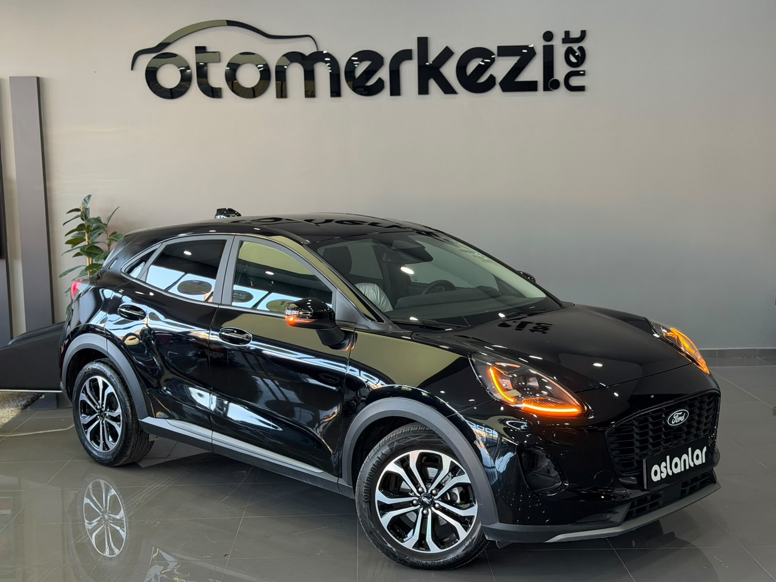 FORD PUMA 17