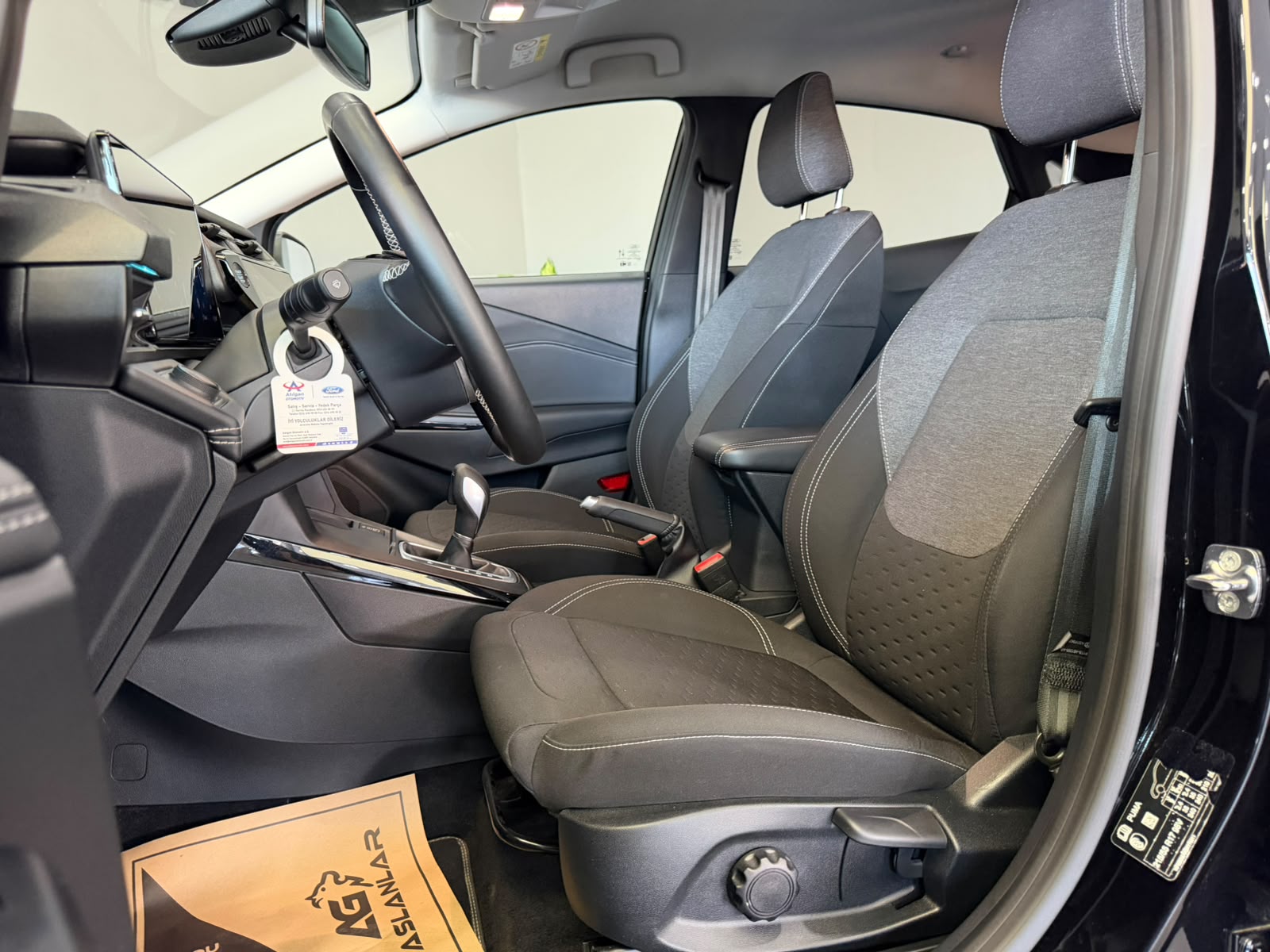 FORD PUMA 28