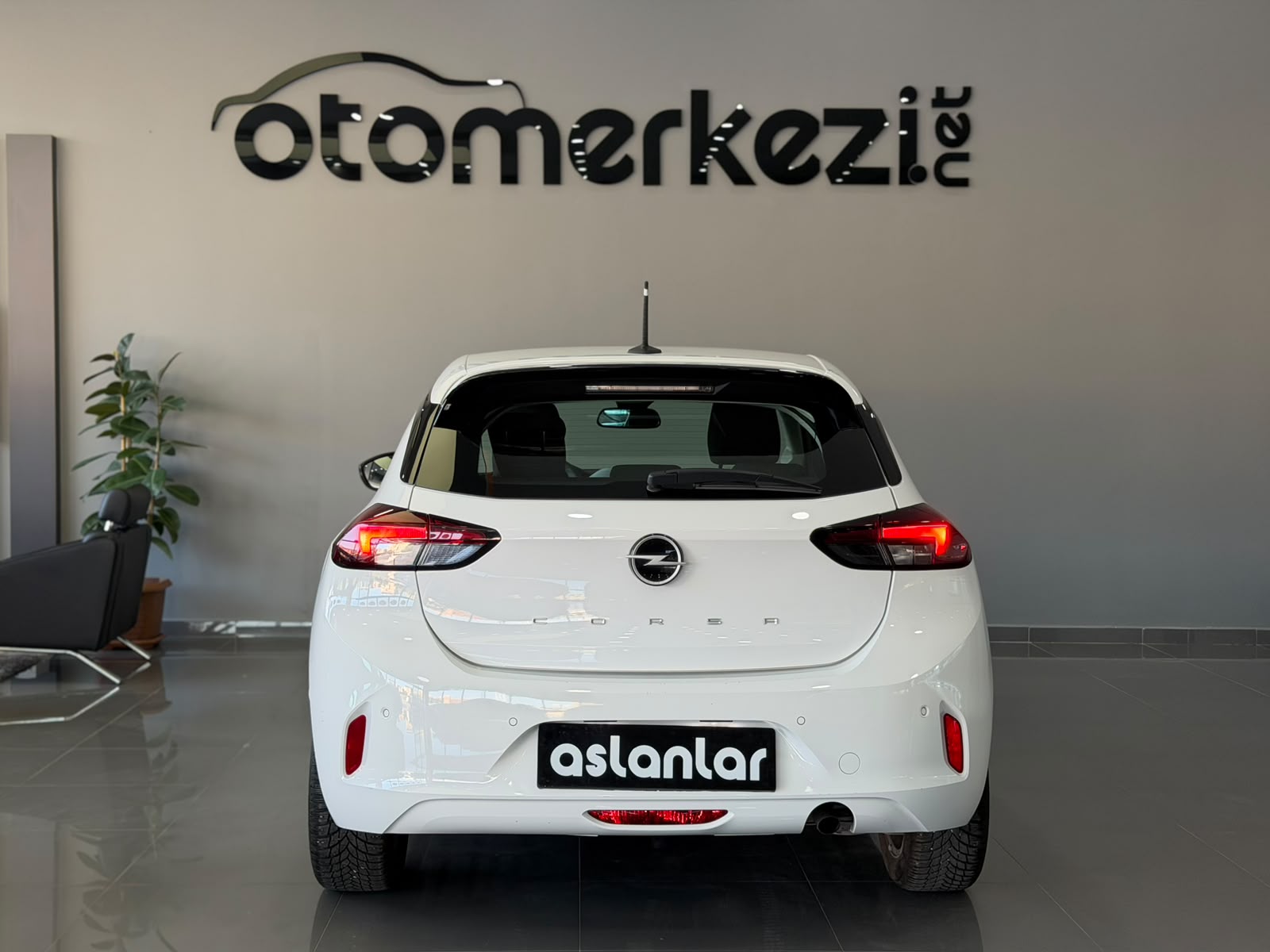 OPEL CORSA 18