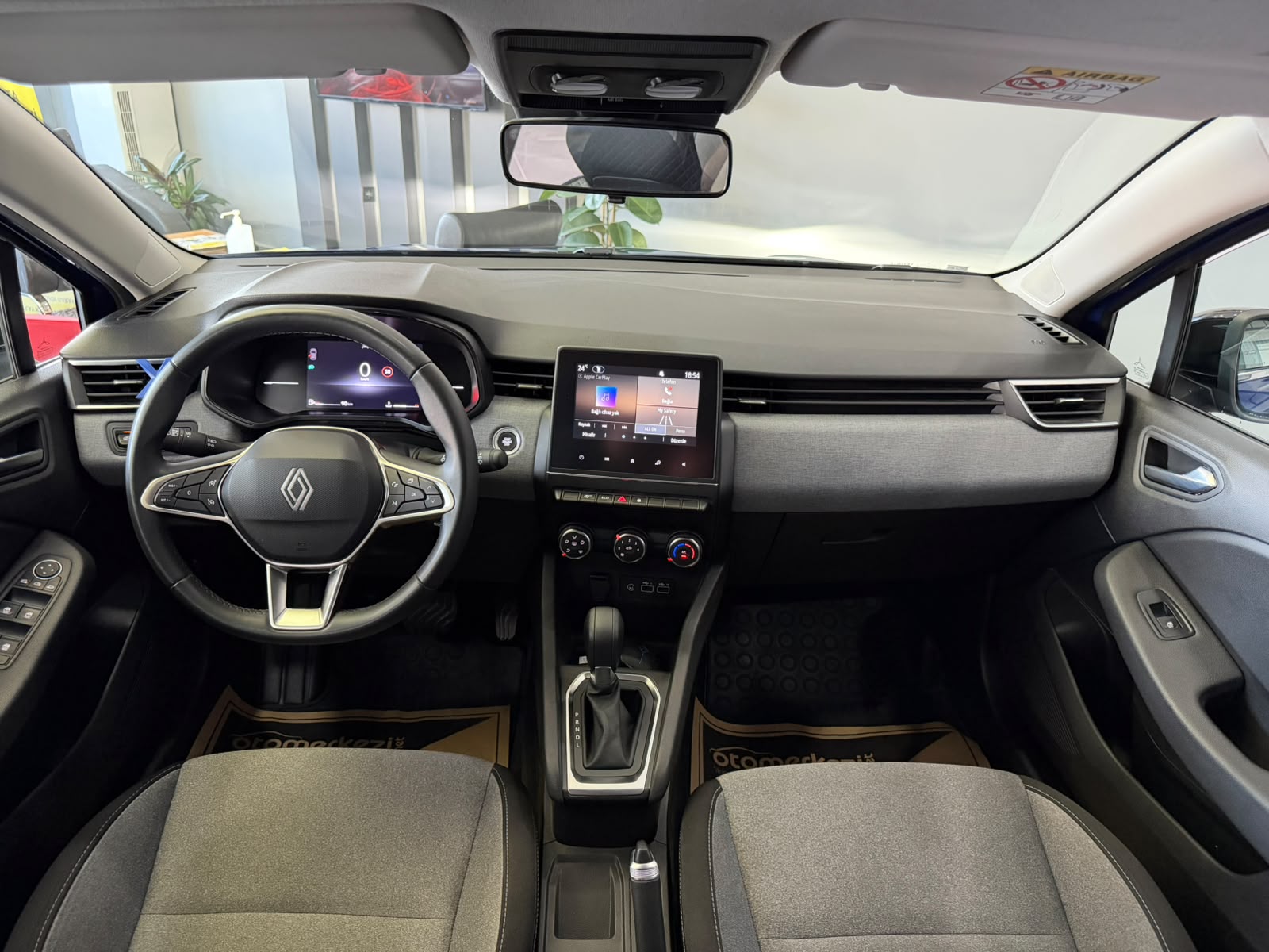 RENAULT CLIO 4