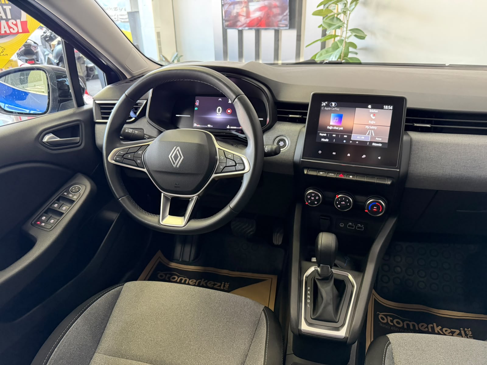 RENAULT CLIO 20