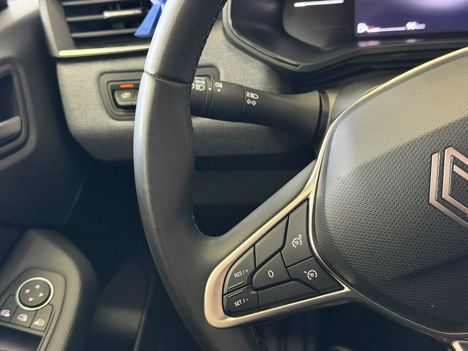 RENAULT CLIO 30
