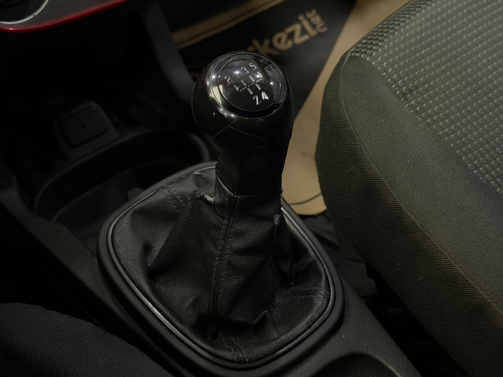 OPEL CORSA 28