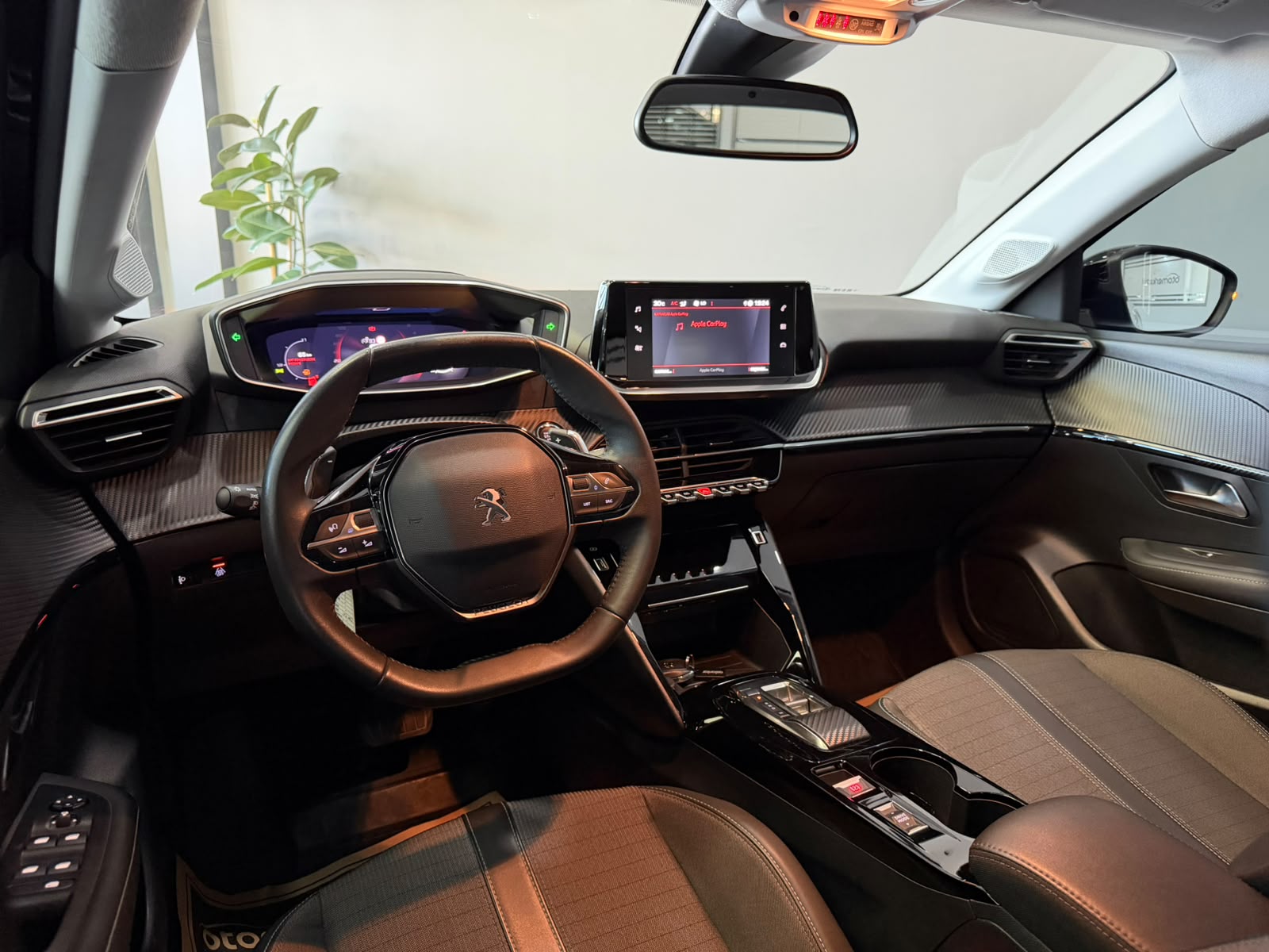 PEUGEOT 208 3