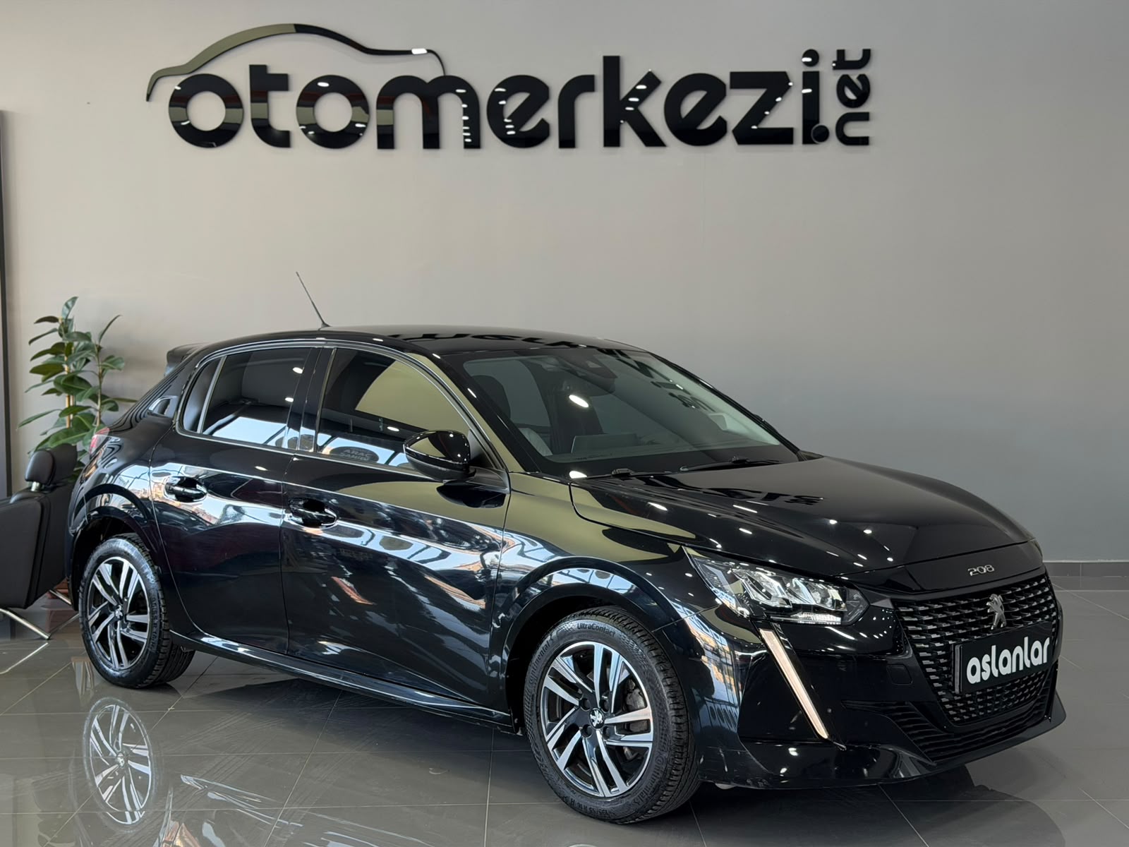 PEUGEOT 208 29
