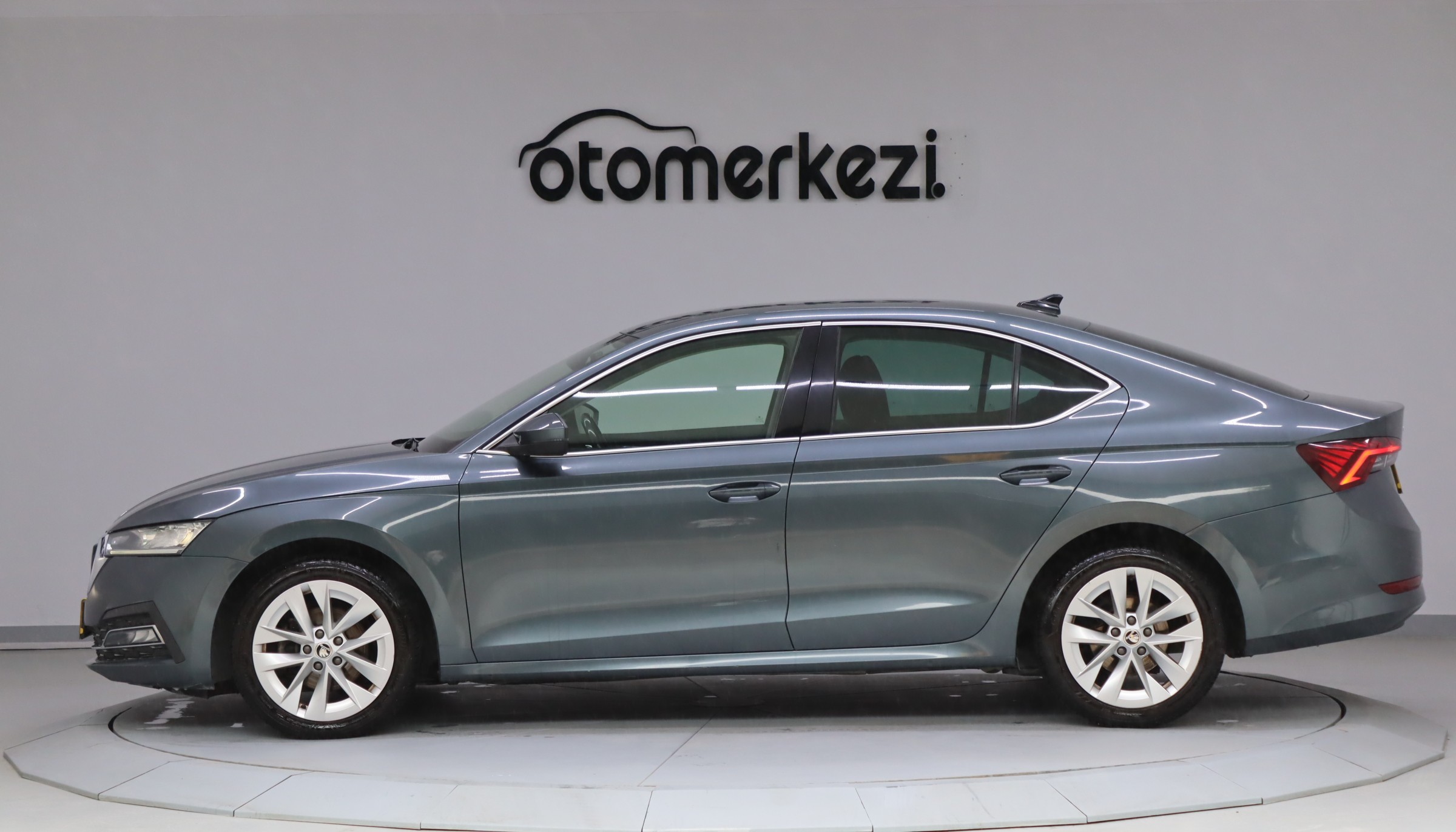 SKODA OCTAVIA 27