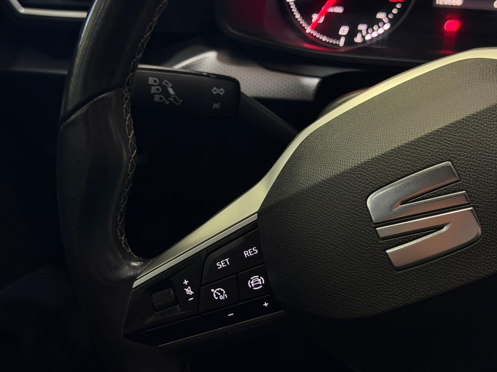SEAT LEON 25