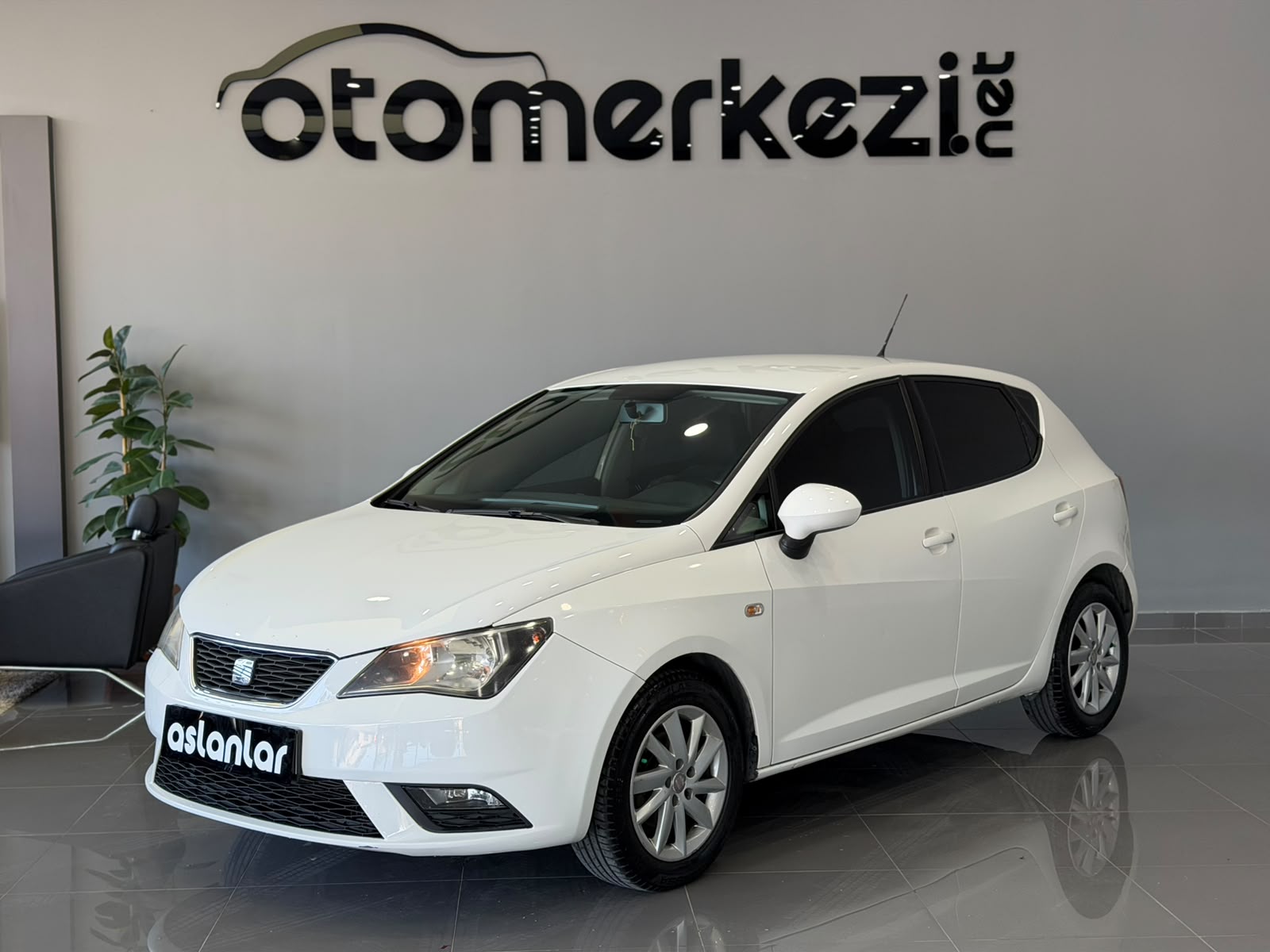 SEAT IBIZA 16