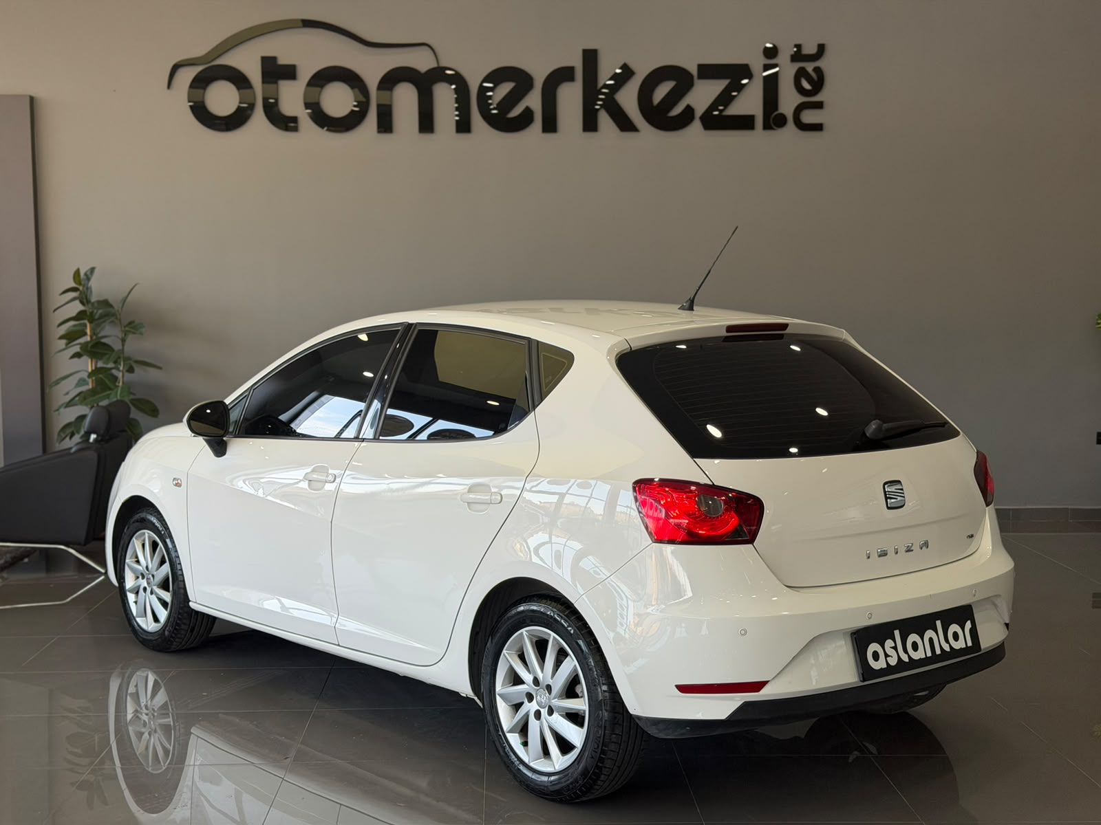 SEAT IBIZA 29