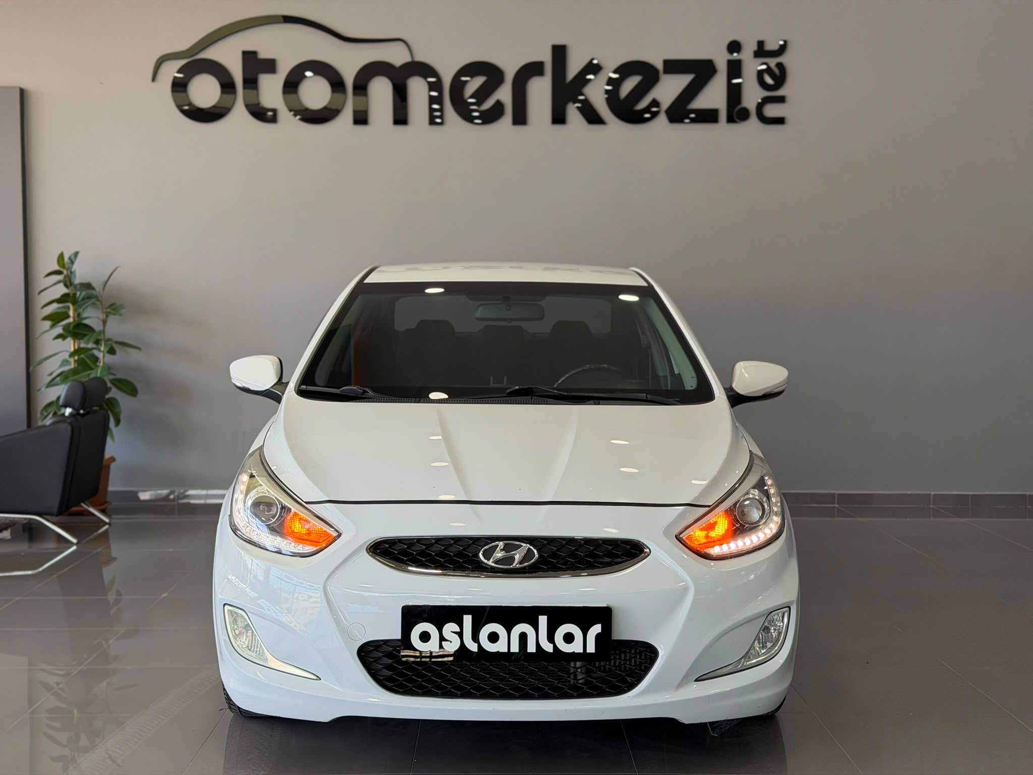HYUNDAI ACCENT 2