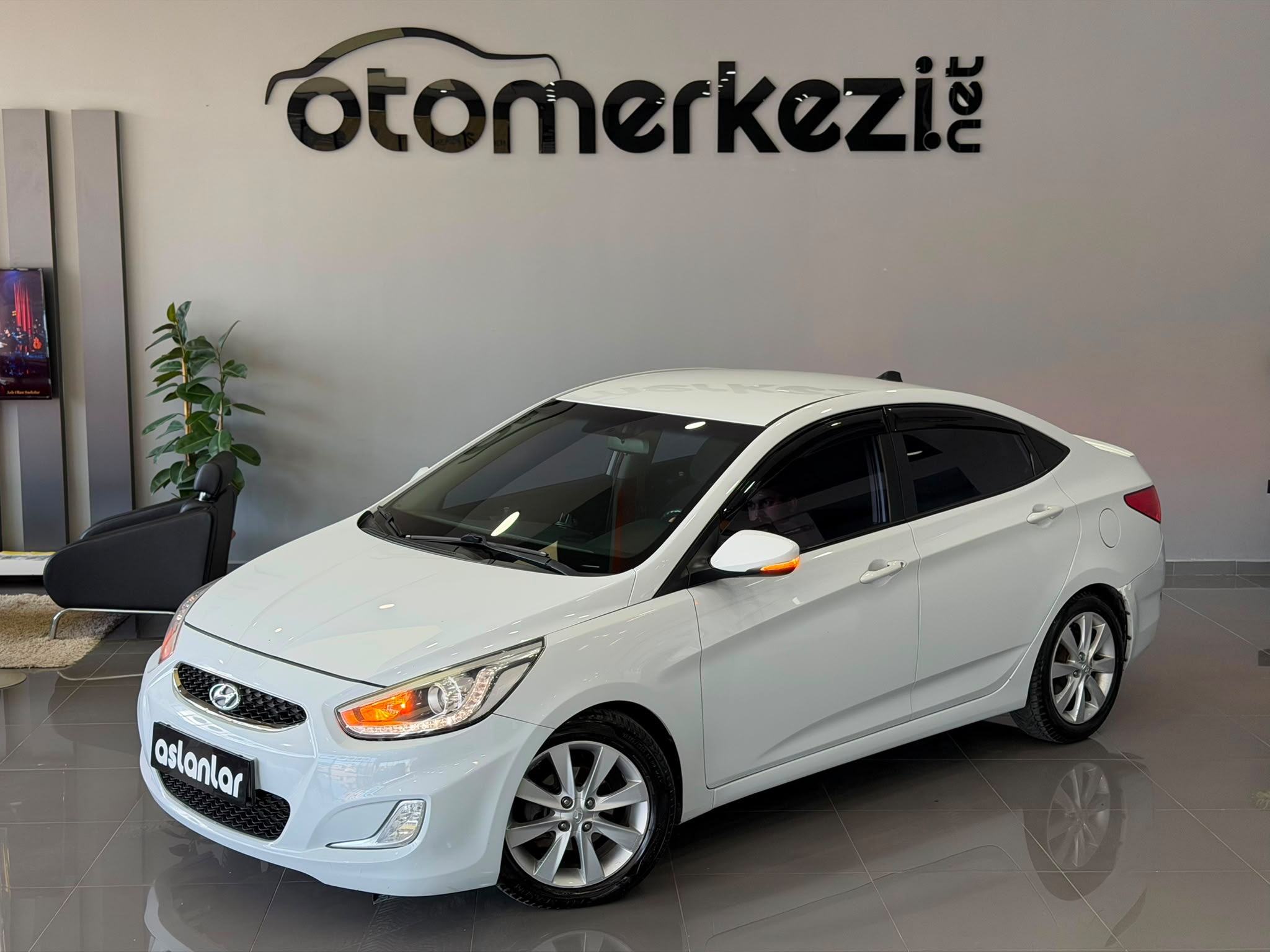 HYUNDAI ACCENT 3