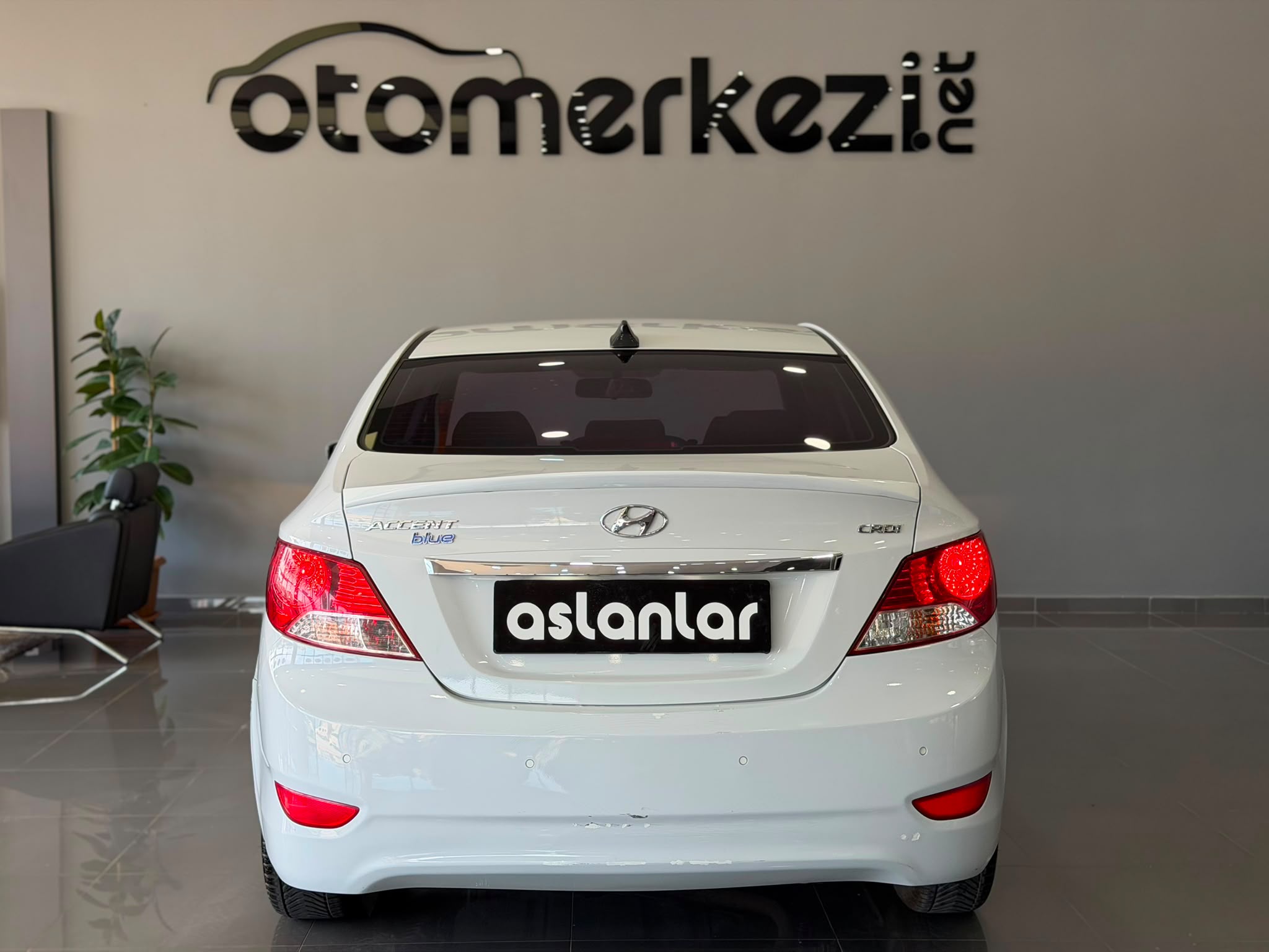 HYUNDAI ACCENT 27