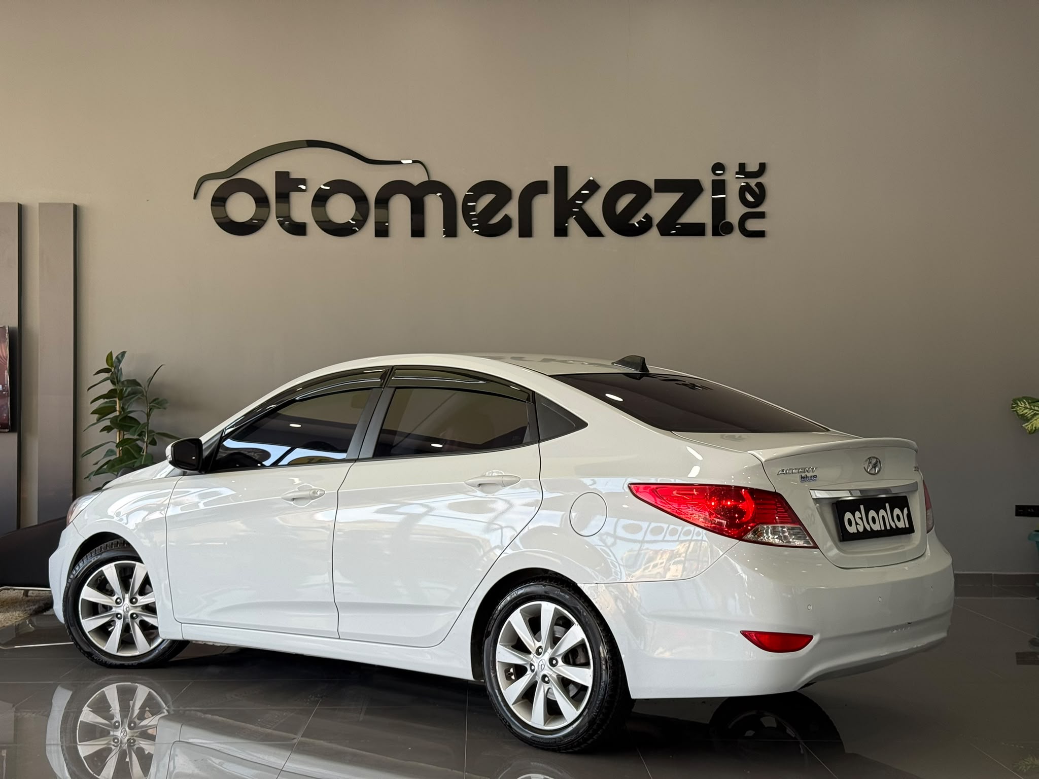 HYUNDAI ACCENT 31