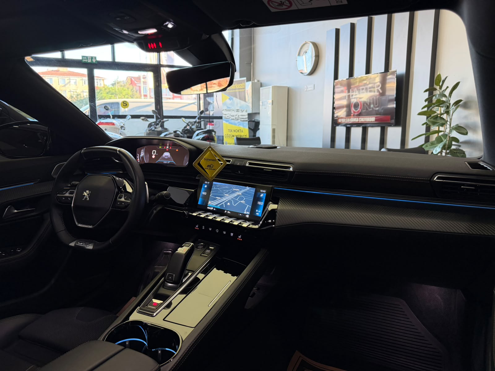 PEUGEOT 508 12