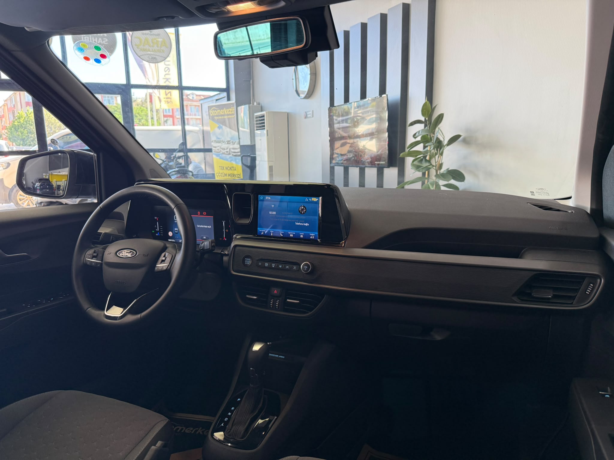 FORD TOURNEOCOURIER 35