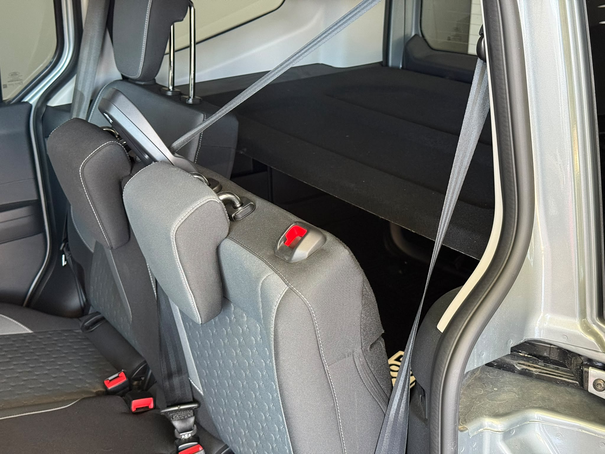 FORD TOURNEOCOURIER 36