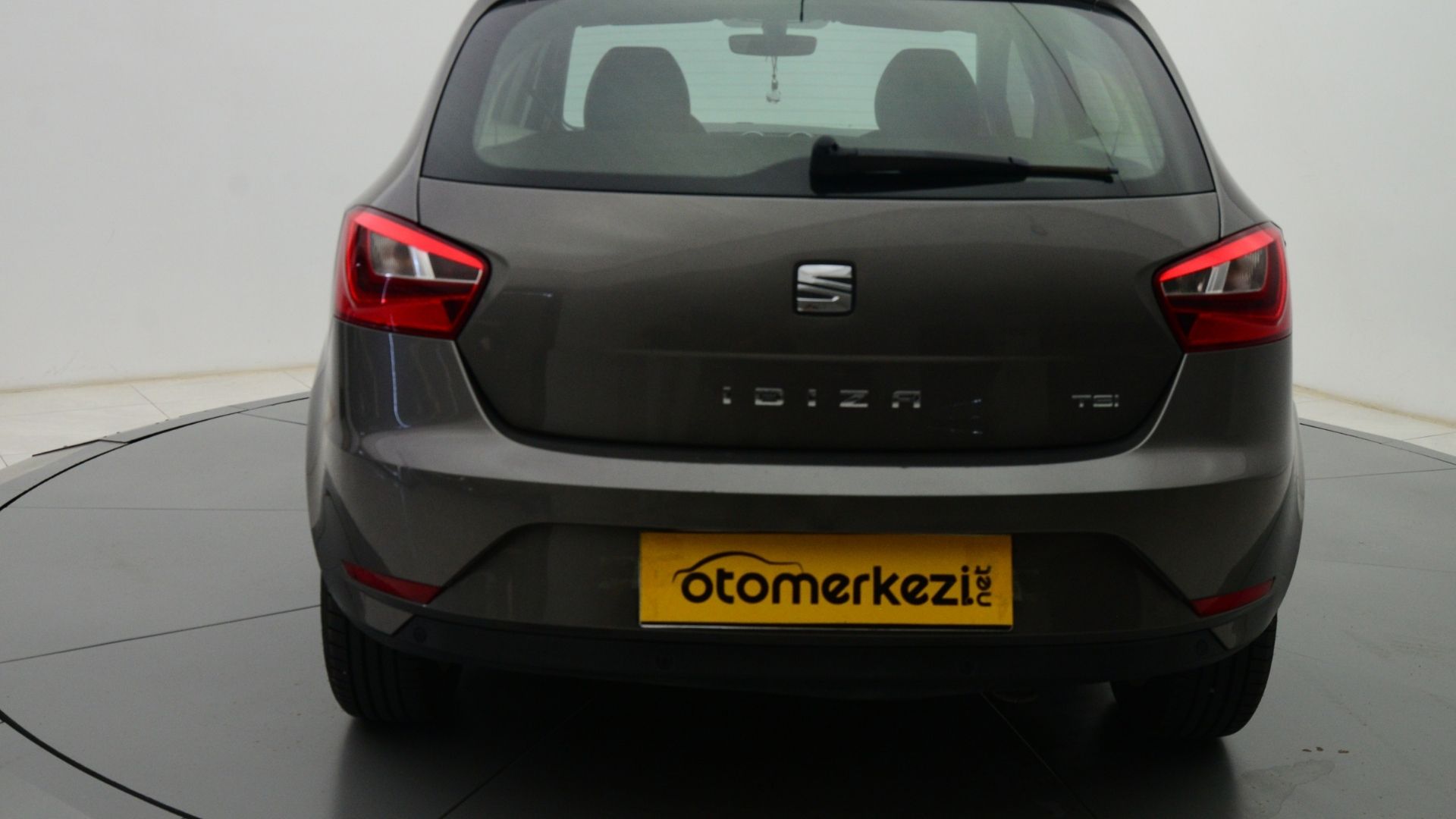 SEAT IBIZA 26