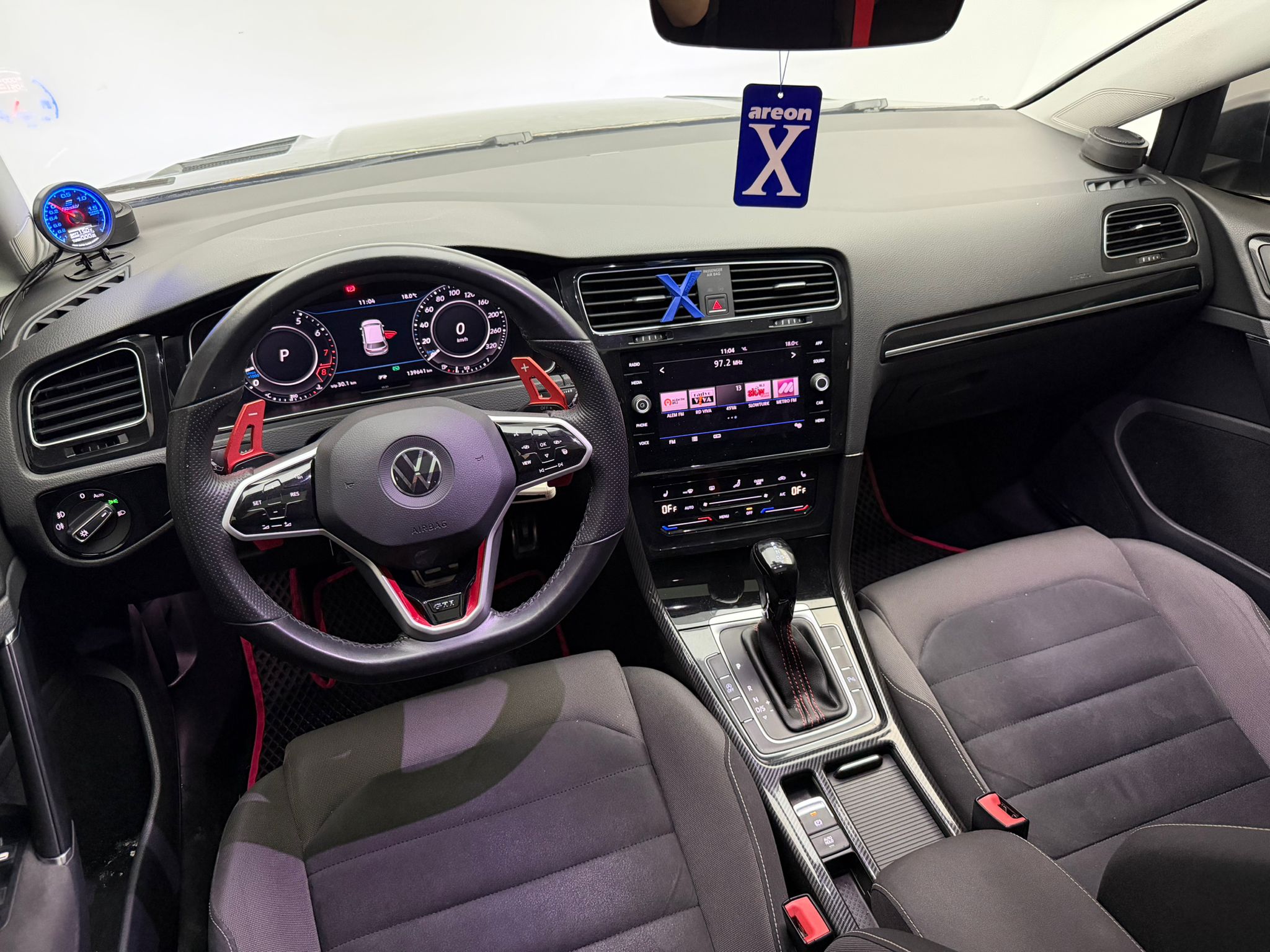 VOLKSWAGEN GOLF 8