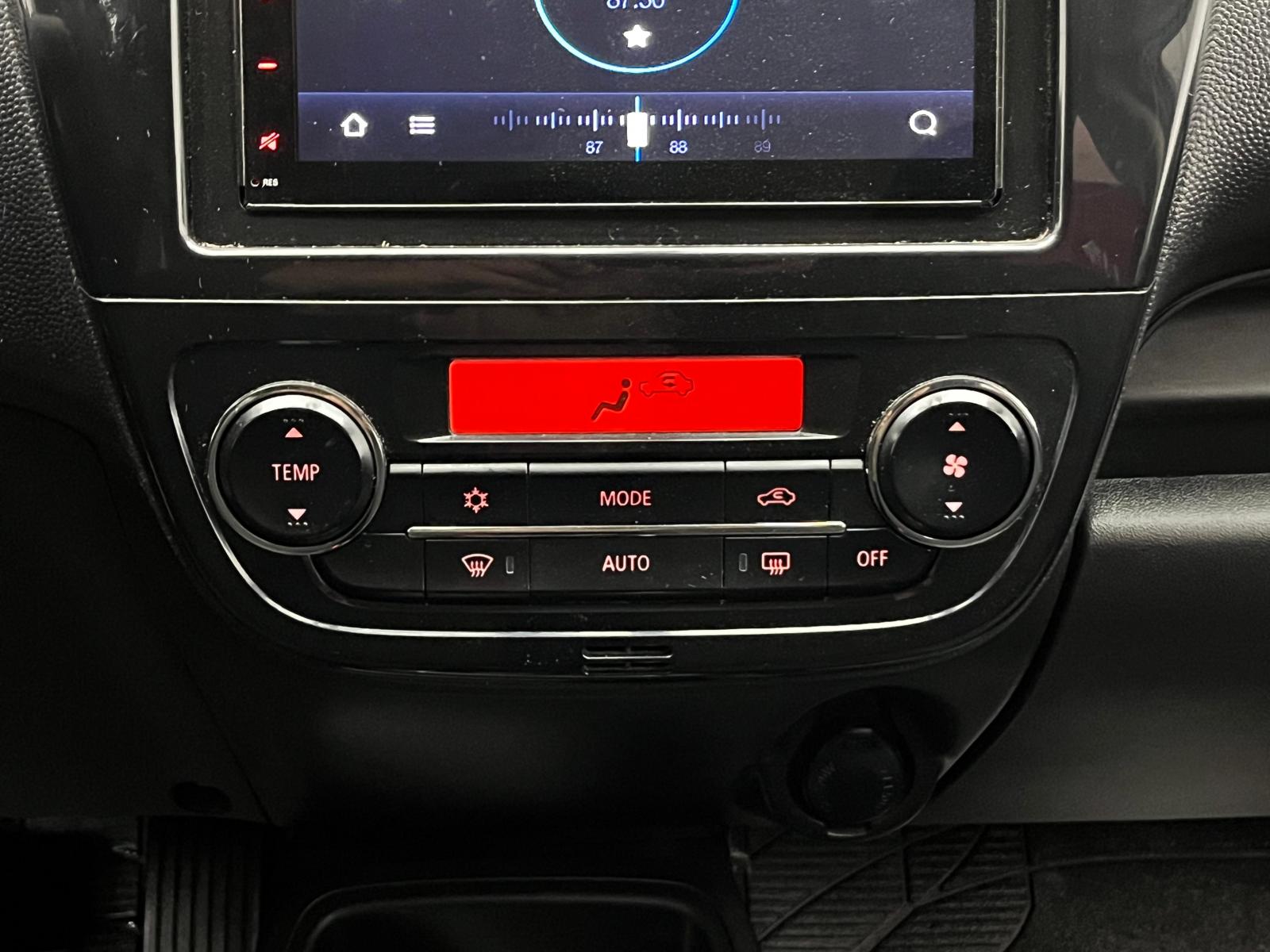 MITSUBISHI SPACESTAR 5