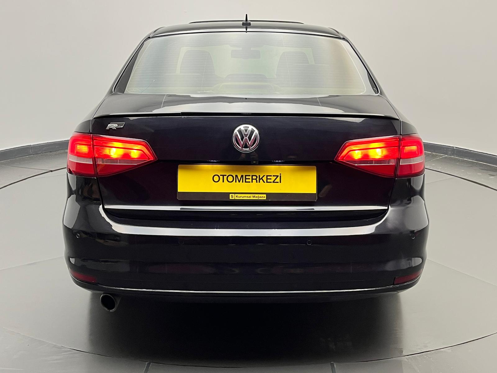 VOLKSWAGEN JETTA 5