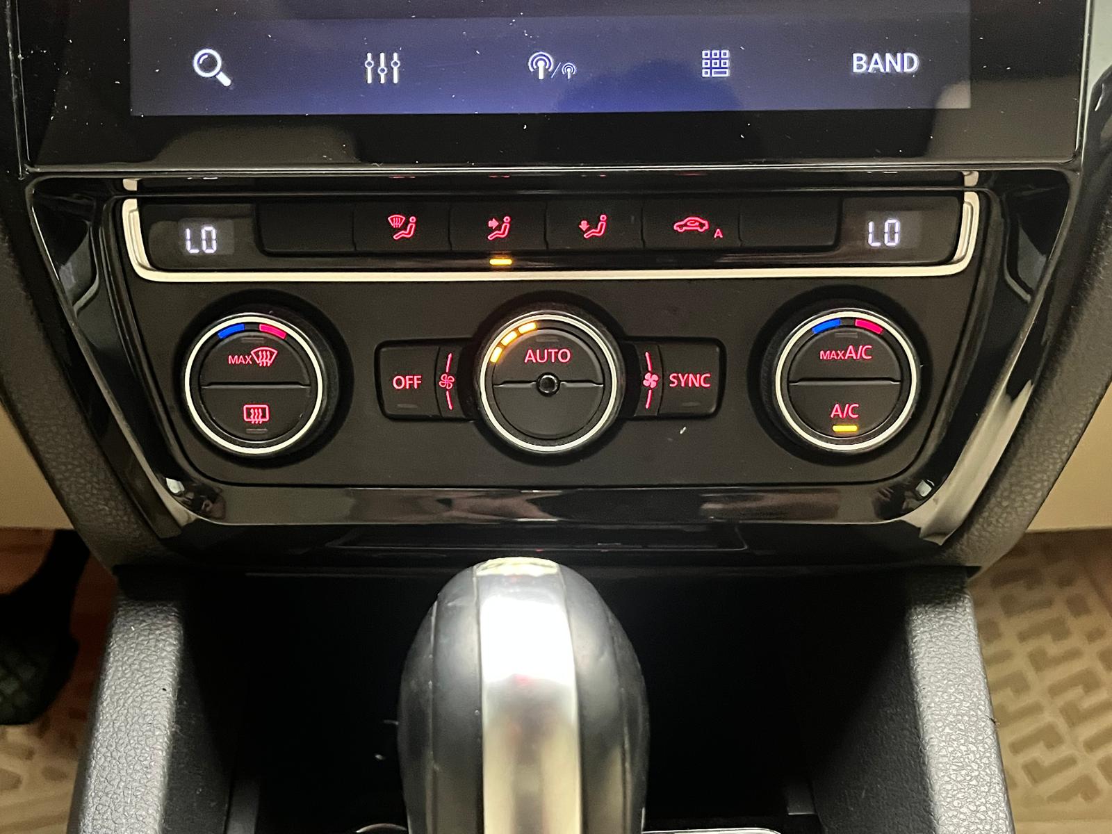 VOLKSWAGEN JETTA 6
