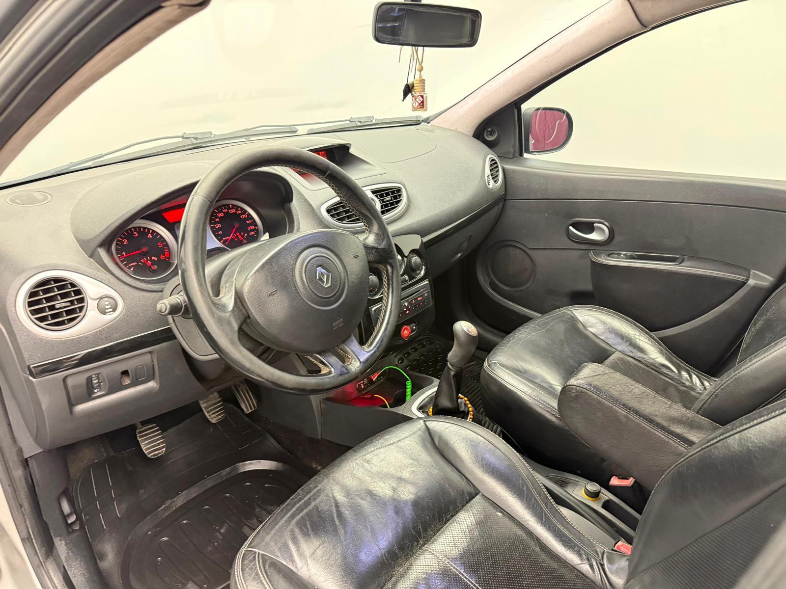 RENAULT CLIO 6