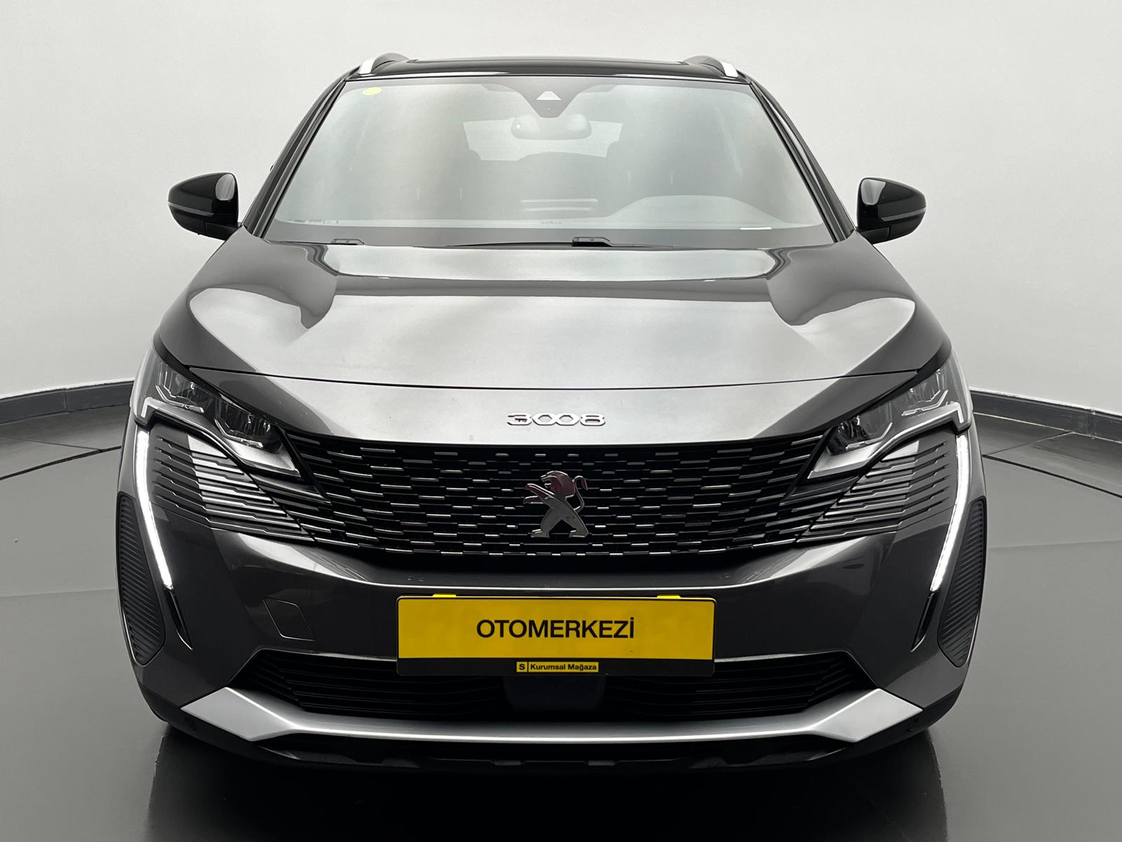PEUGEOT 3008 1