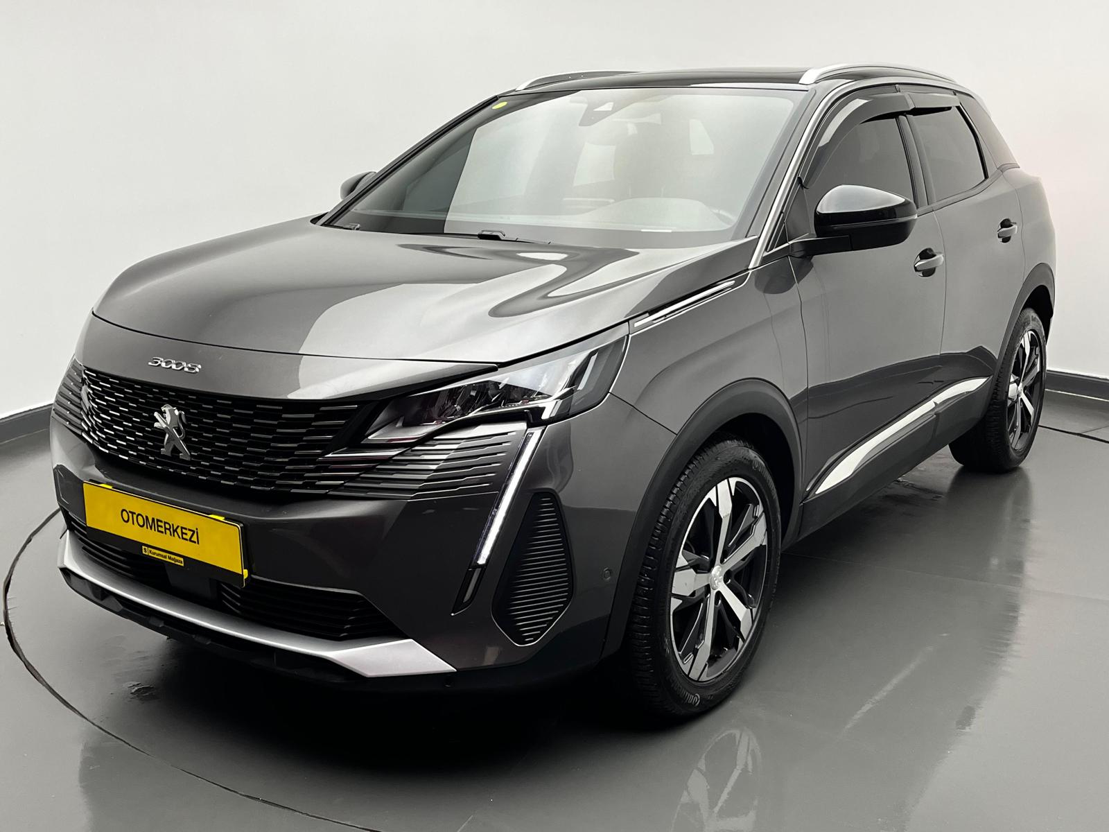 PEUGEOT 3008 4