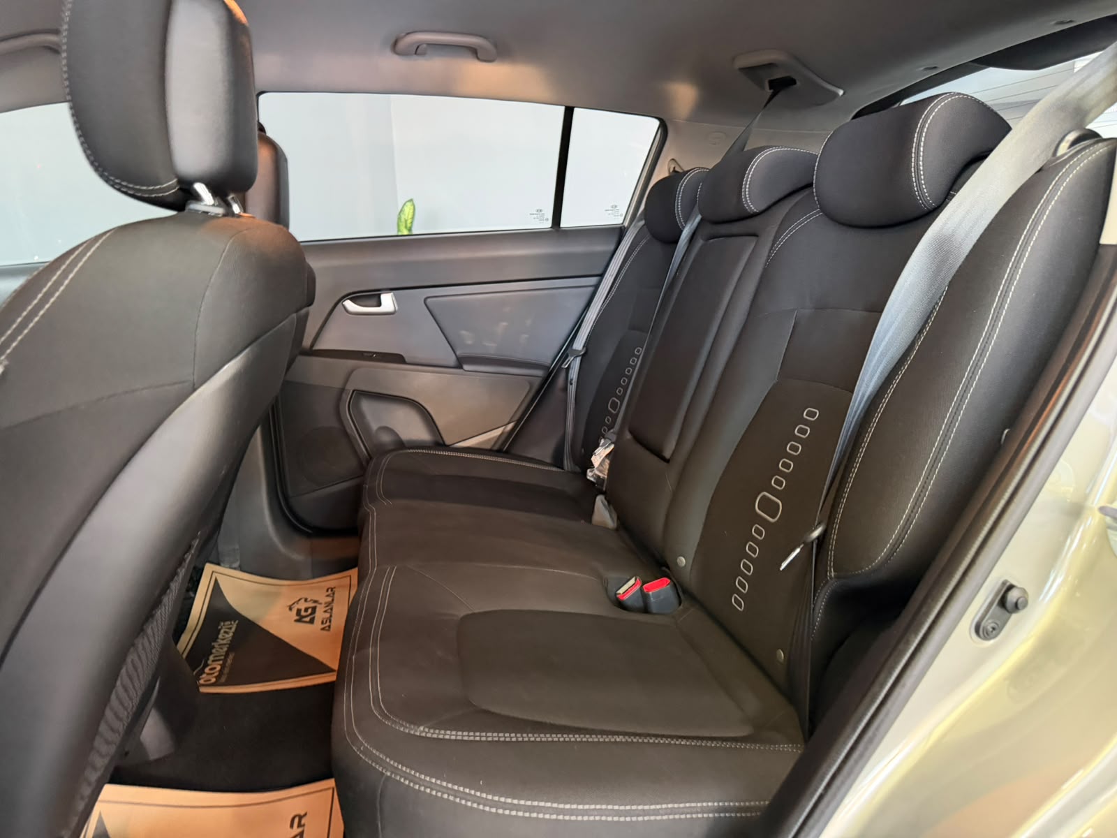 KIA SPORTAGE 9