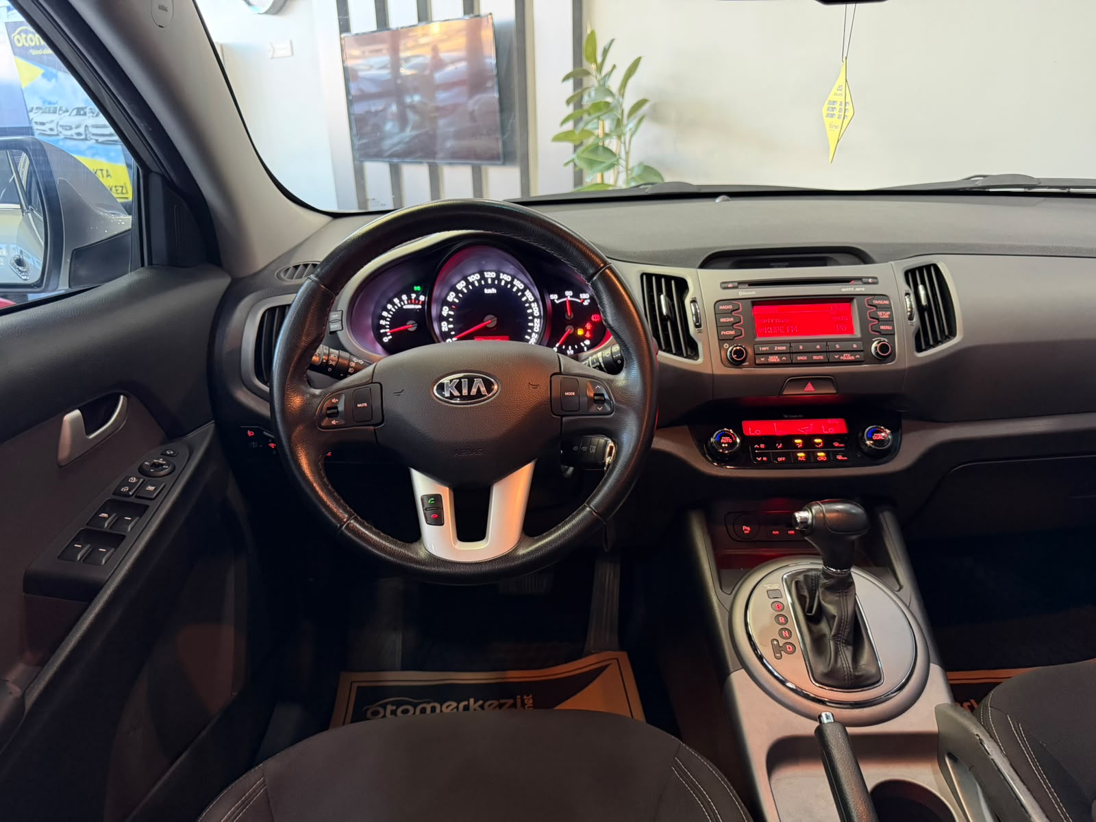 KIA SPORTAGE 13