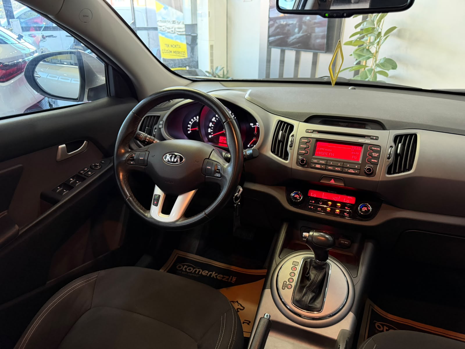 KIA SPORTAGE 29