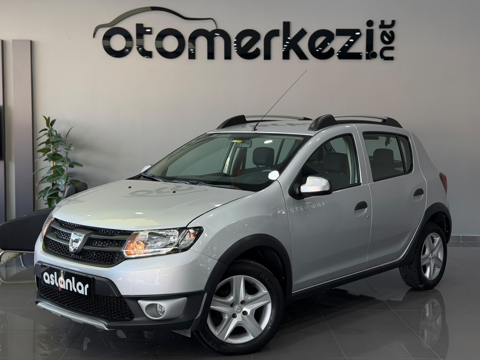 2016 DACIA DACIA SANDERO