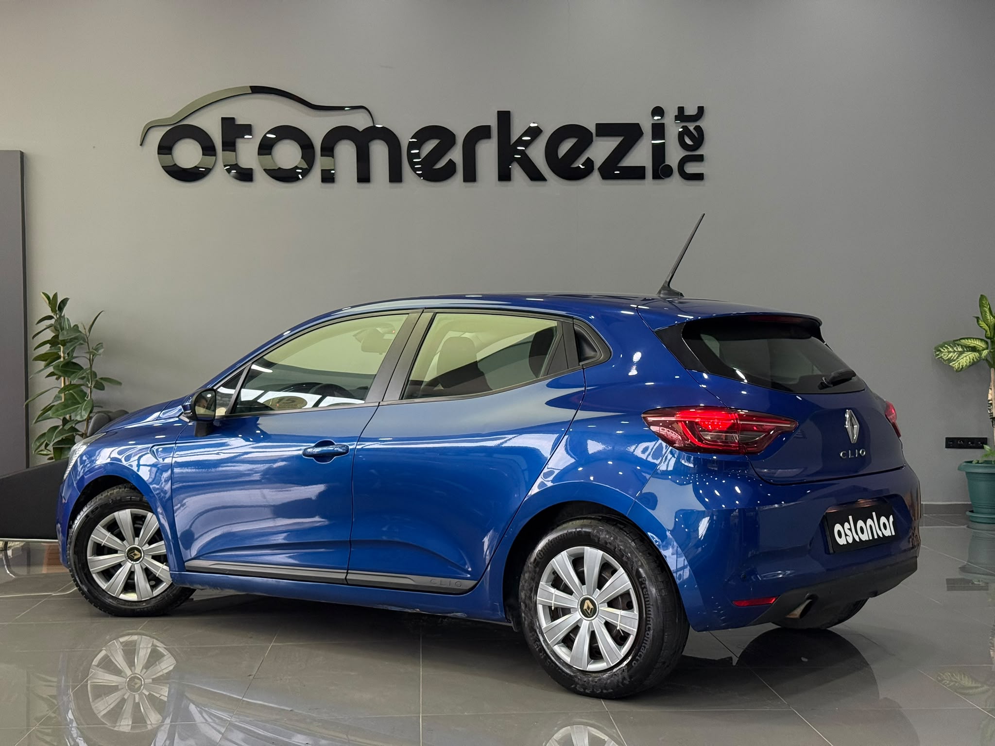 RENAULT CLIO 5