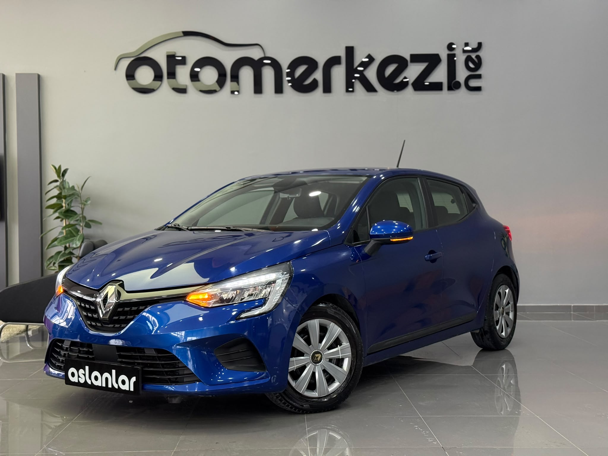 RENAULT CLIO 15