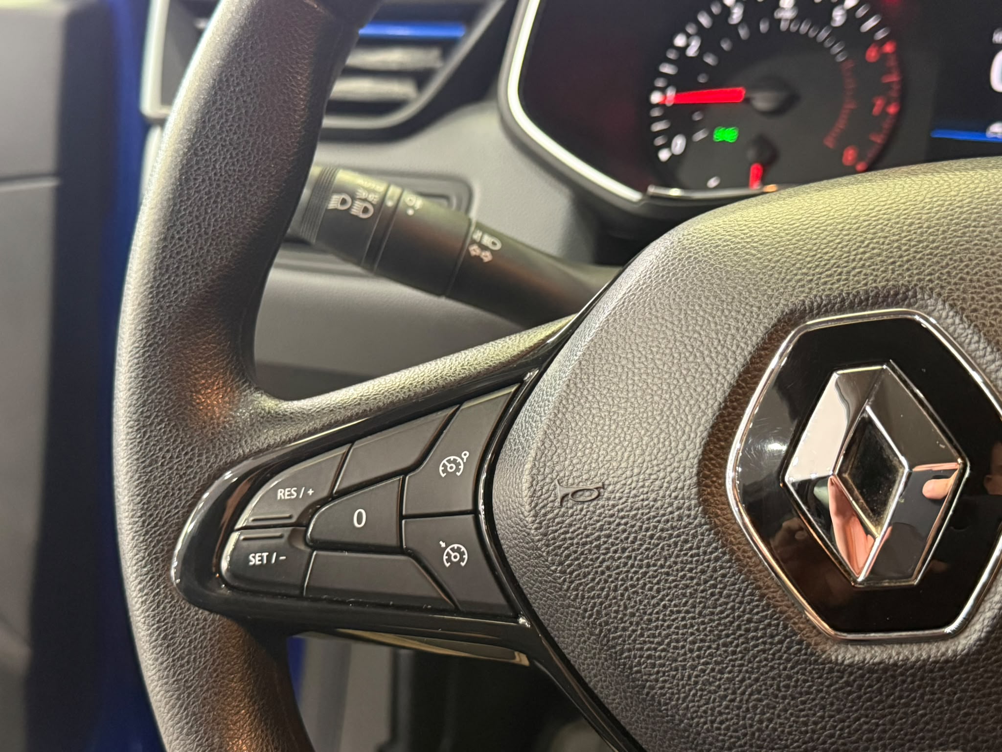 RENAULT CLIO 16