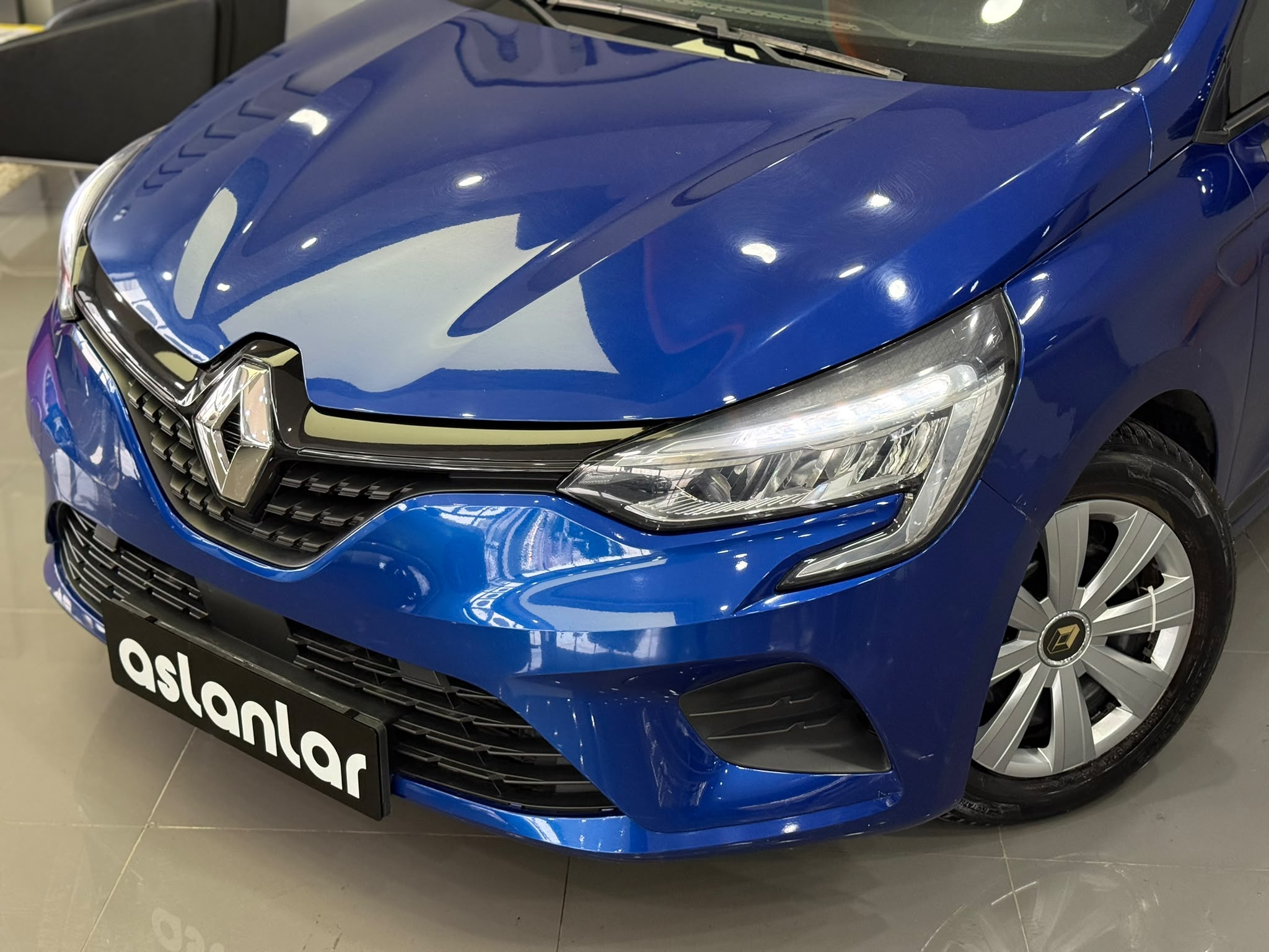 RENAULT CLIO 30