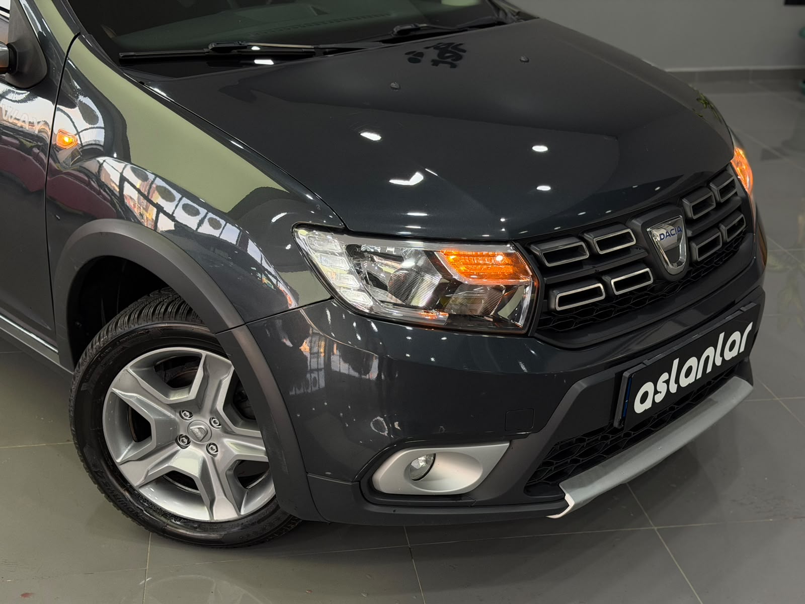 DACIA SANDERO 25