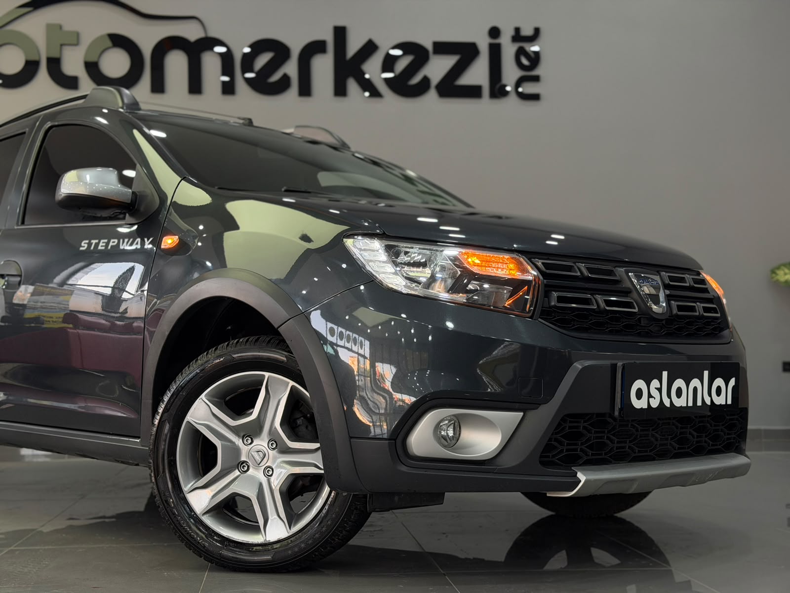 DACIA SANDERO 28