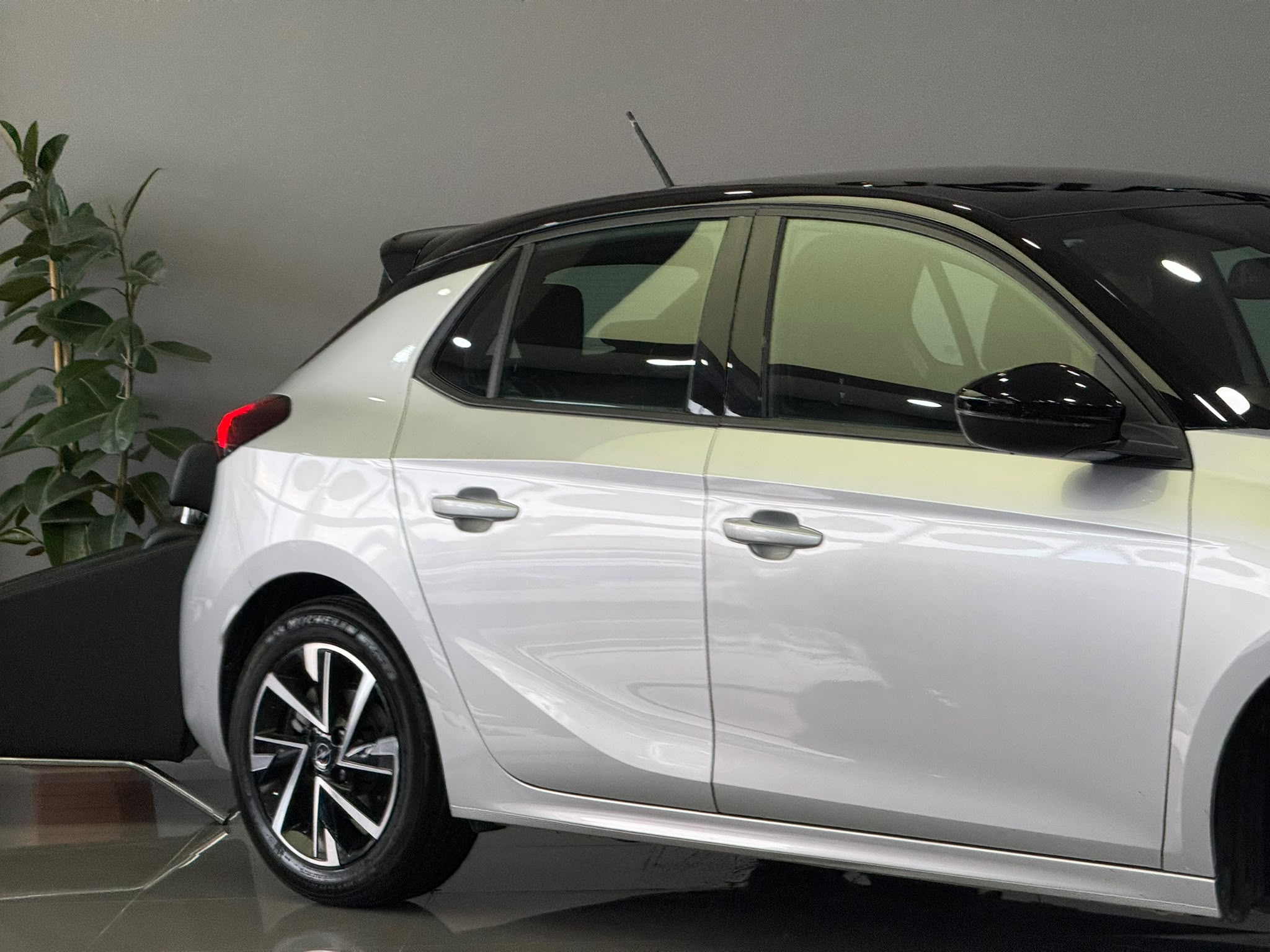 OPEL CORSA-E 13